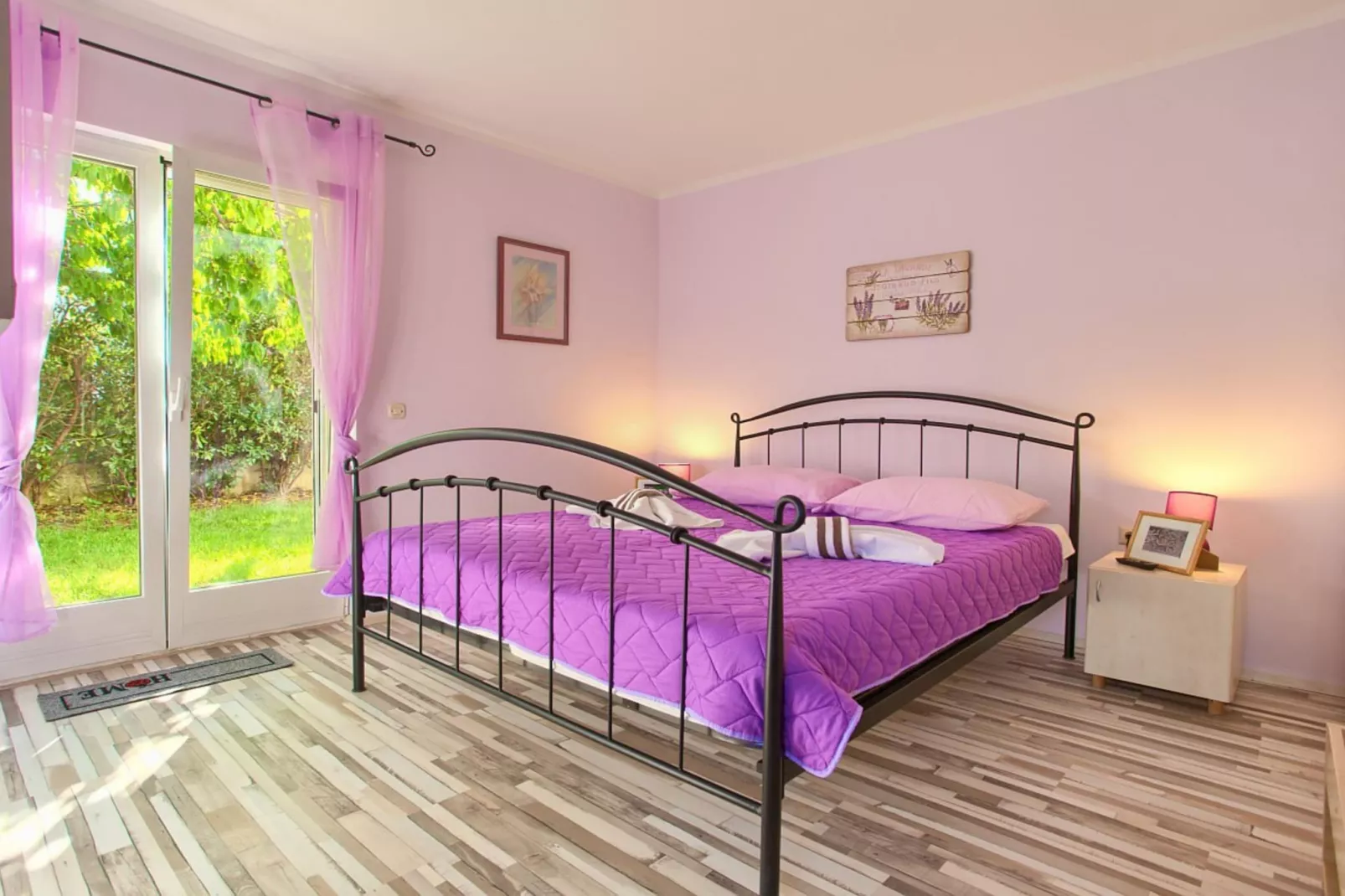 Elegant Krk Hideaway Apartment with Terrace - One Bedroom Apartment with Terrace-Slaapkamer