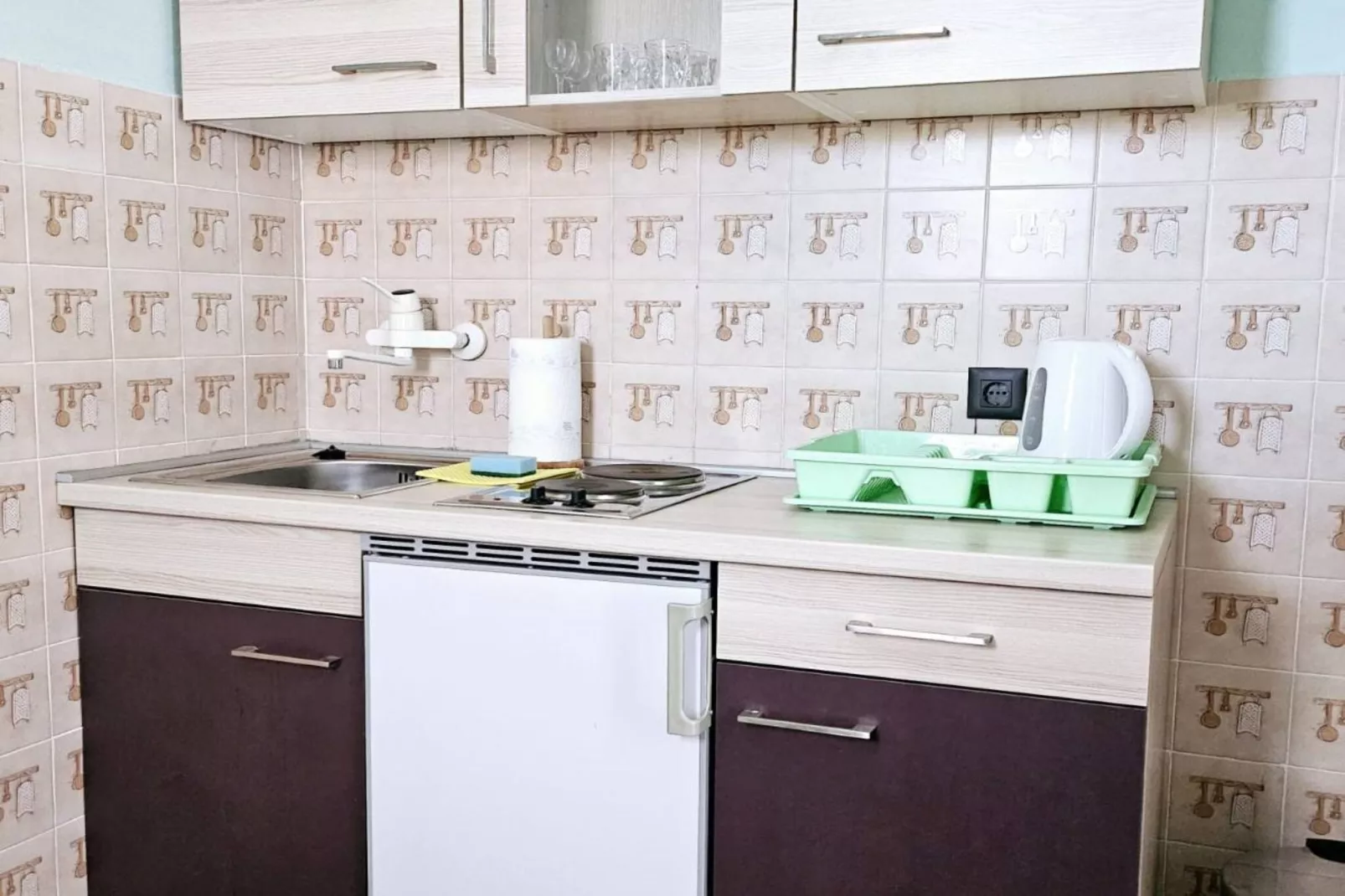 Apartments Željka - Studio Apartment with Terrace and a sea view (2)-Keuken