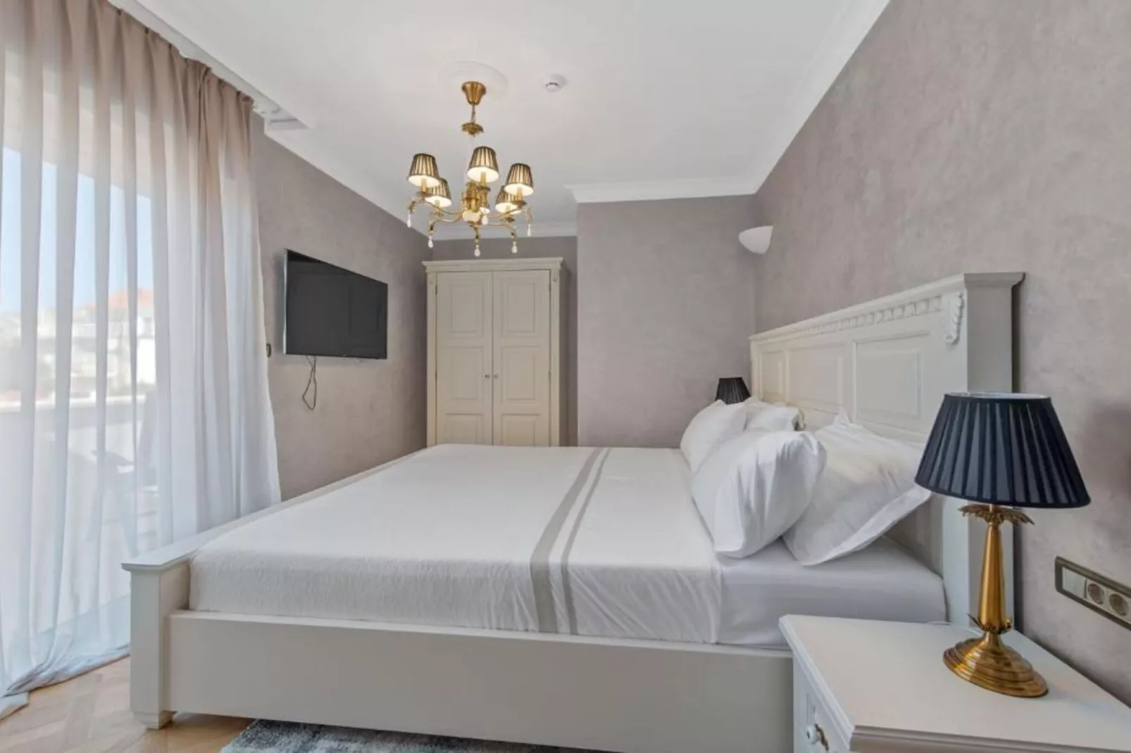 Villa Carolus in Vodice - Five Bedroom Villa with Terrace and Swimming pool-Slaapkamer