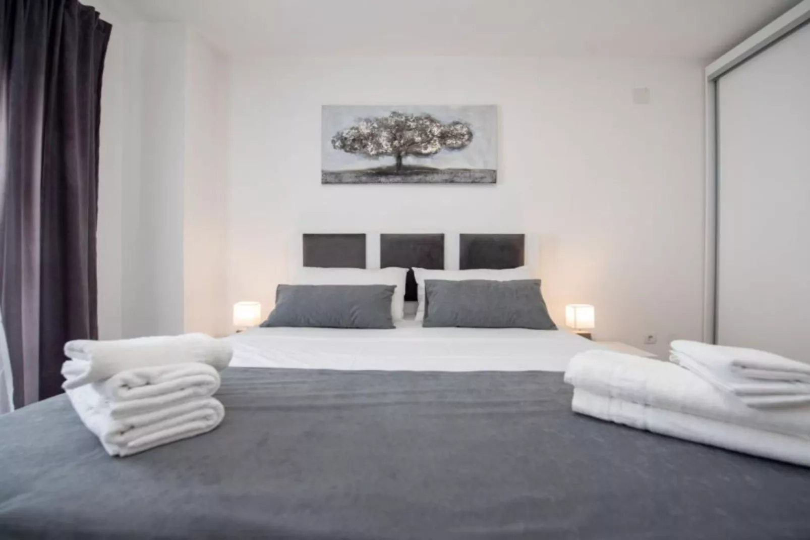 Villa Tomi - Comfort One Bedroom Apartment (11)-Slaapkamer