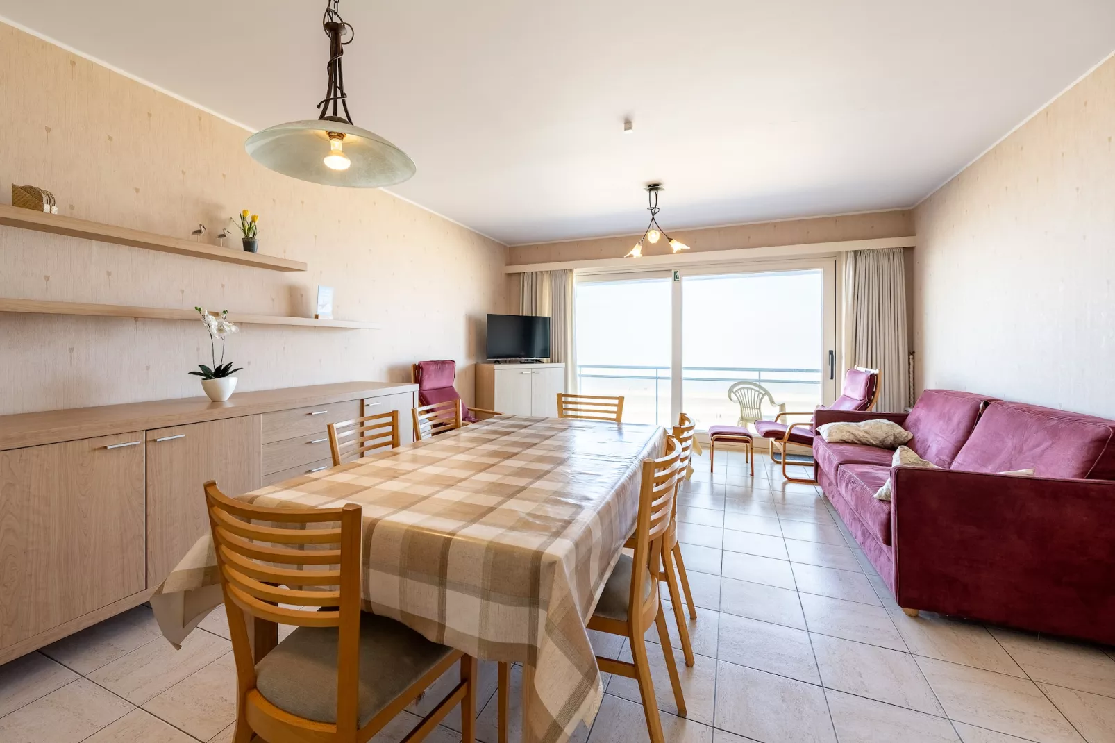 LECOMTE 5A-Eetkamer