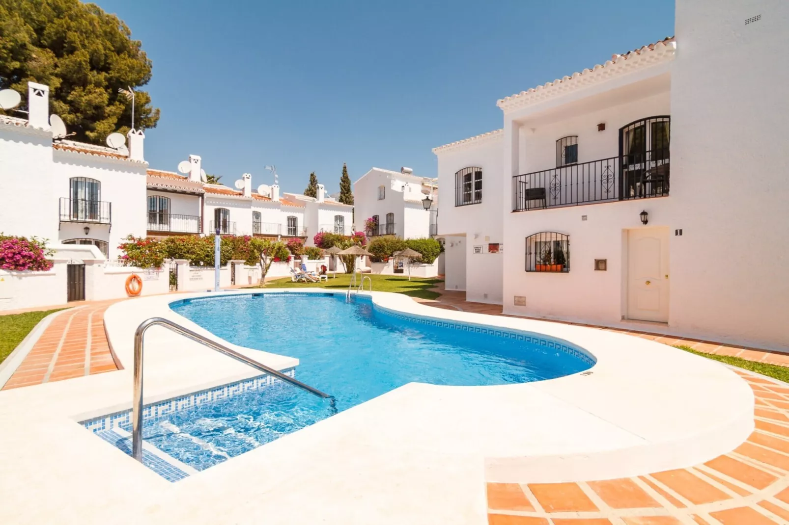 Los Pinos 23 Villas by Casasol-Zwembad