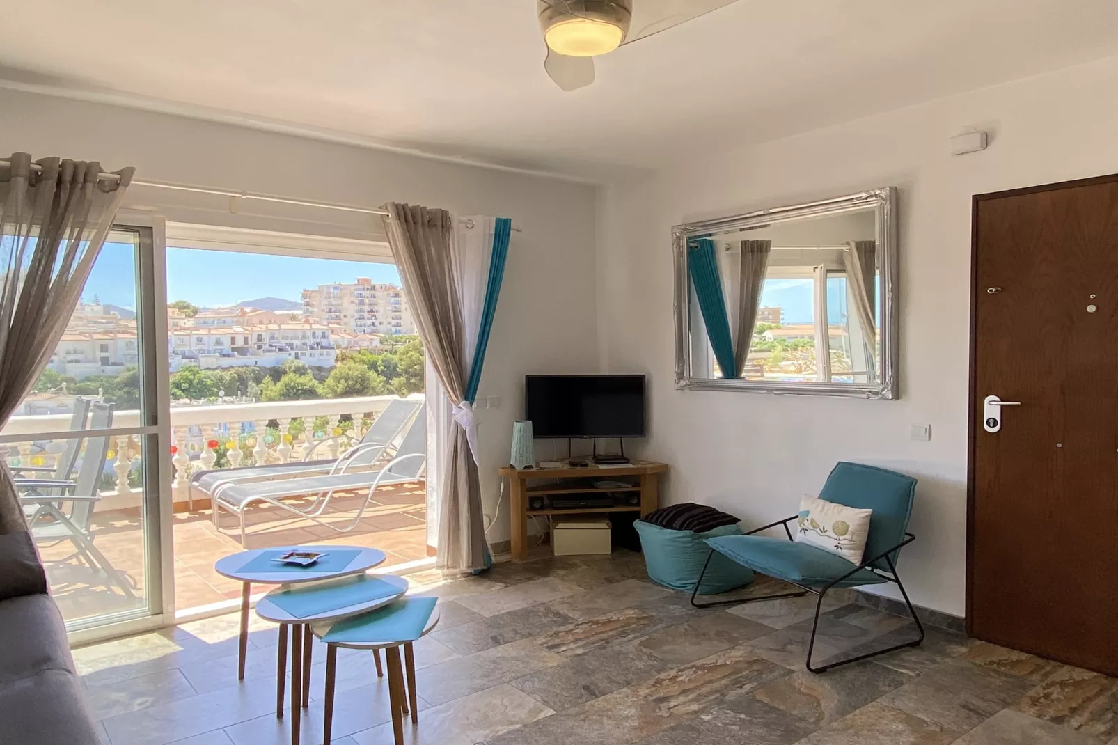Litoral Burriana Apartment by Casasol-Woonkamer
