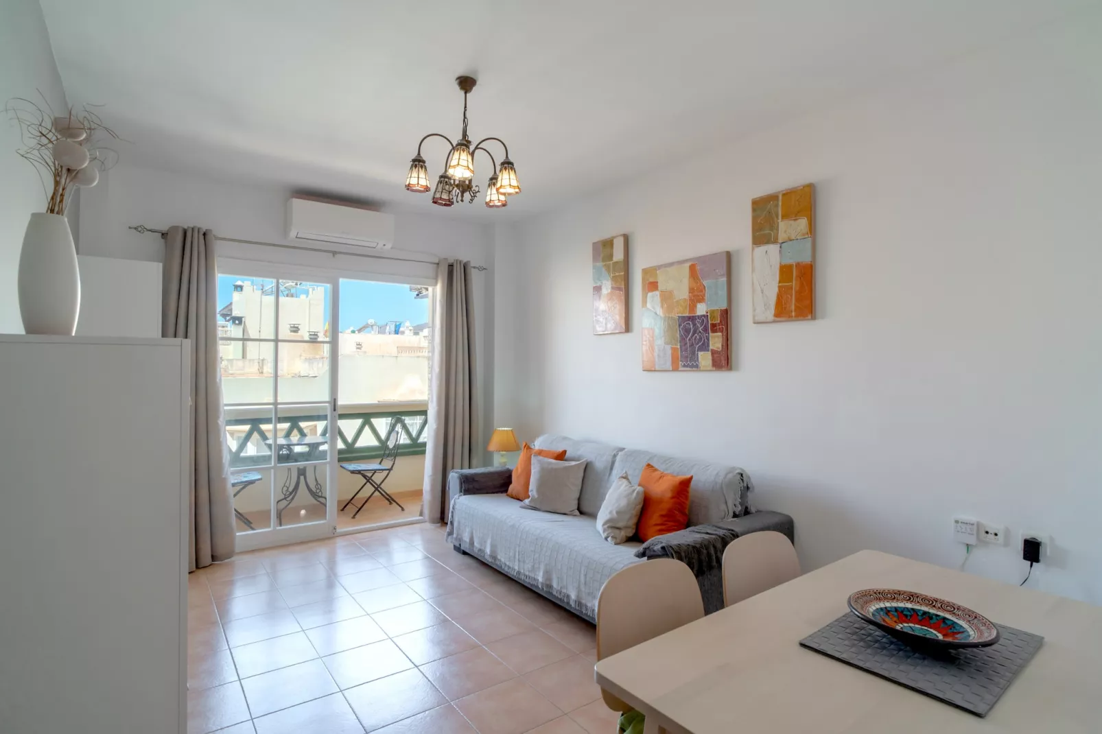 Toboso  1C Torrecilla Beach Paradise by Casasol-Woonkamer