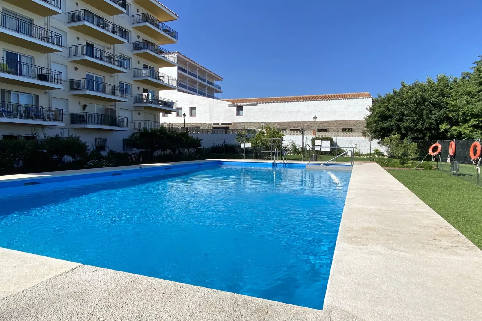 Acapulco Apartment 7 by Casasol-Buitenkant zomer