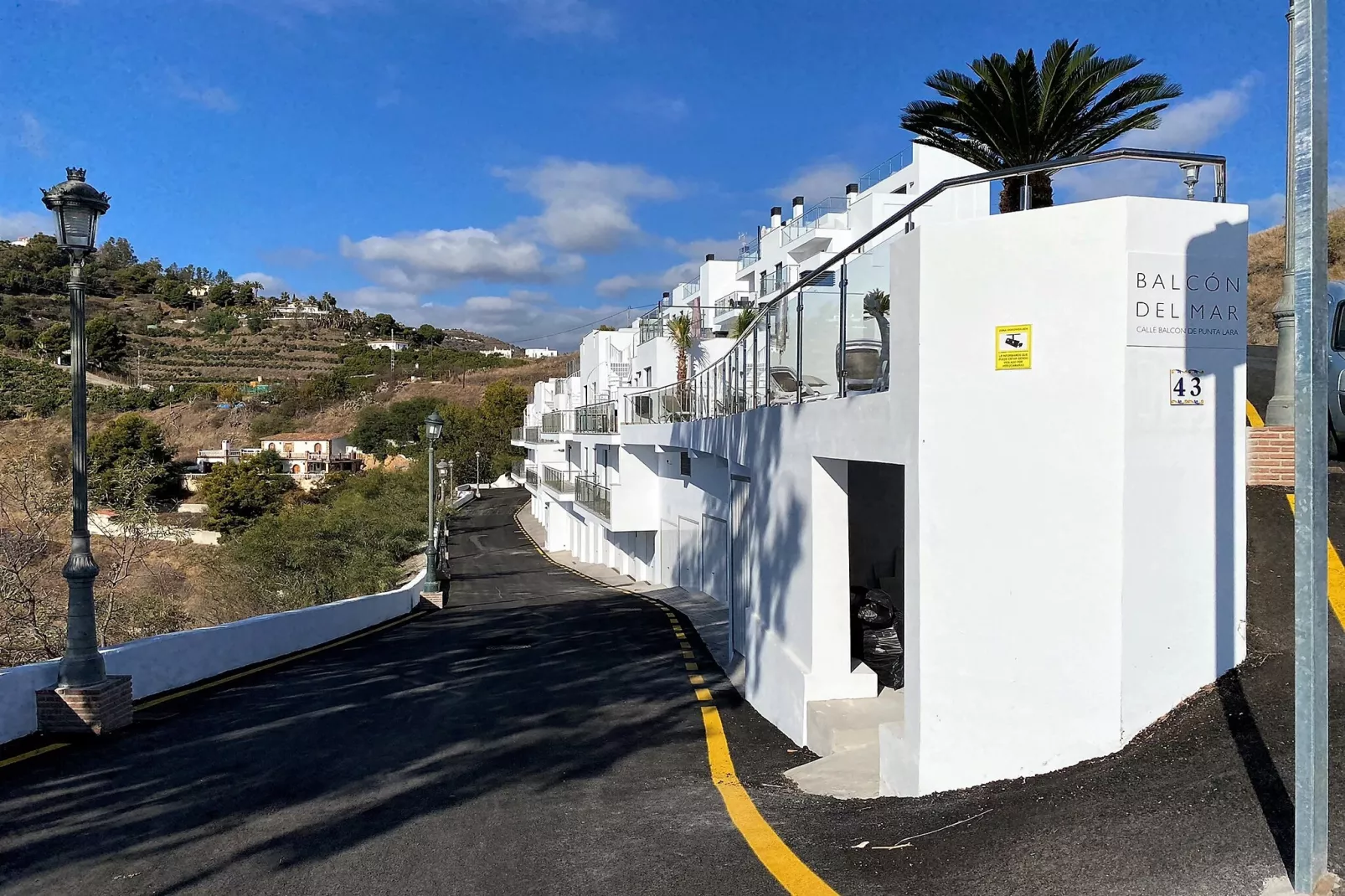 Penthouse Balcon del Mar Deluxe 1 by Casasol-Buitenkant zomer