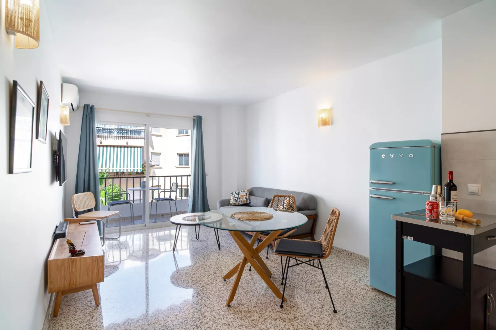 Albaida Seaview by Casasol-Woonkamer