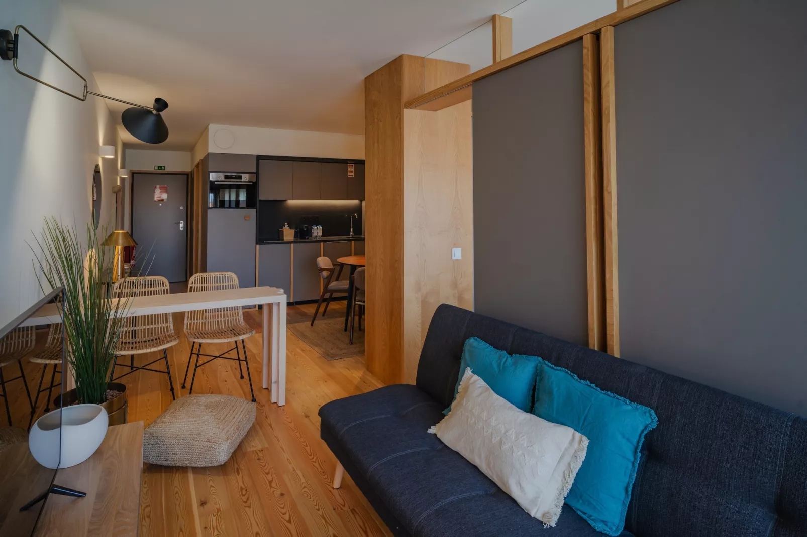 Feel Corporate Housing Campanhã 06-Woonkamer
