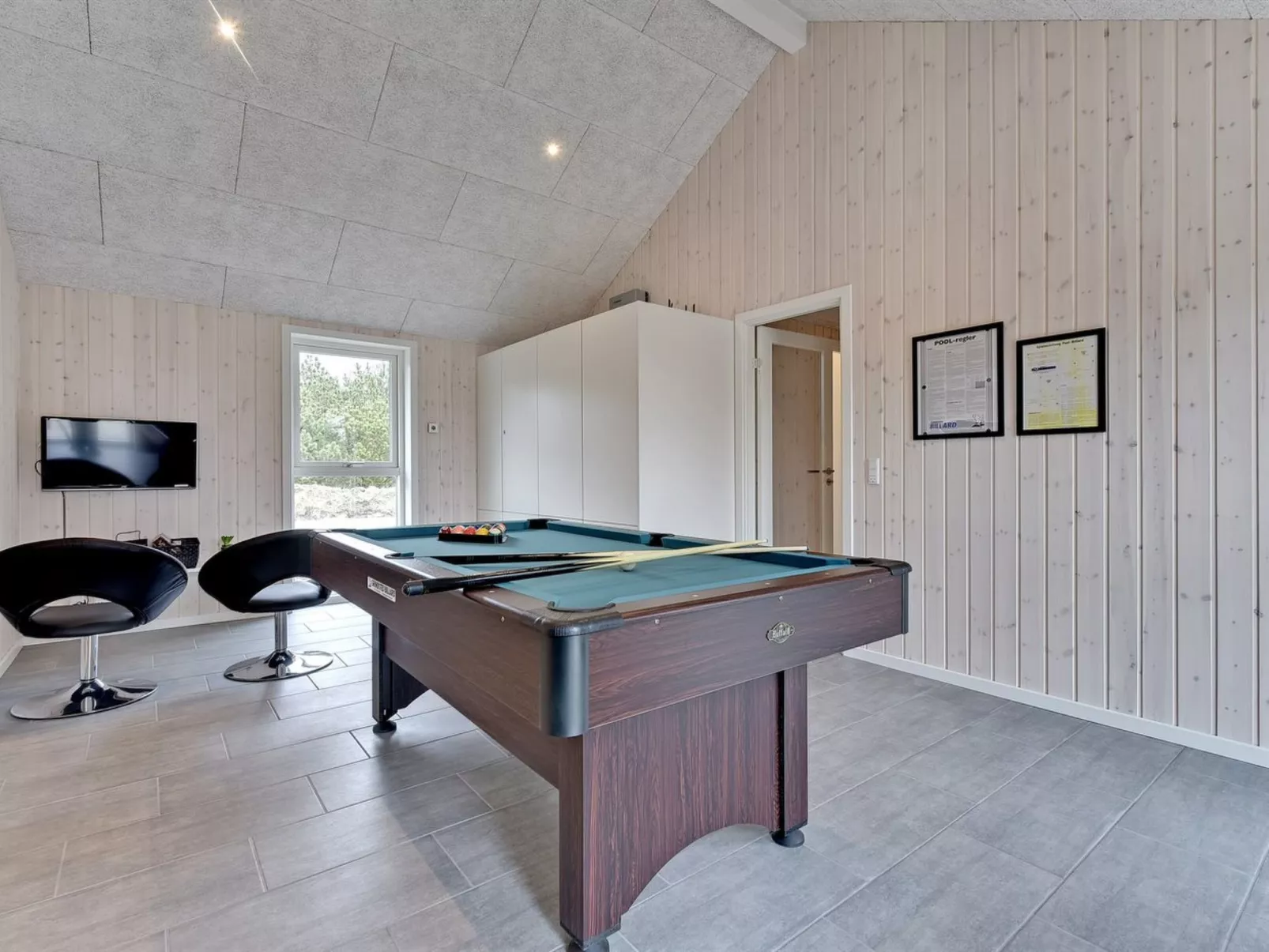 "Hwithoveth" - 1.4km from the sea-Binnen