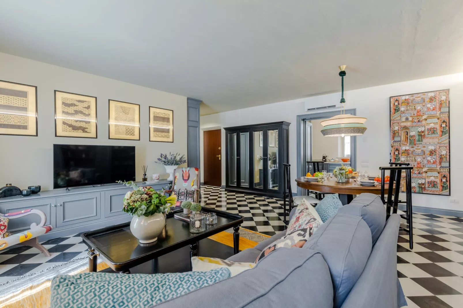Gimber Tales, a First Floor Apartment-Niet-getagd