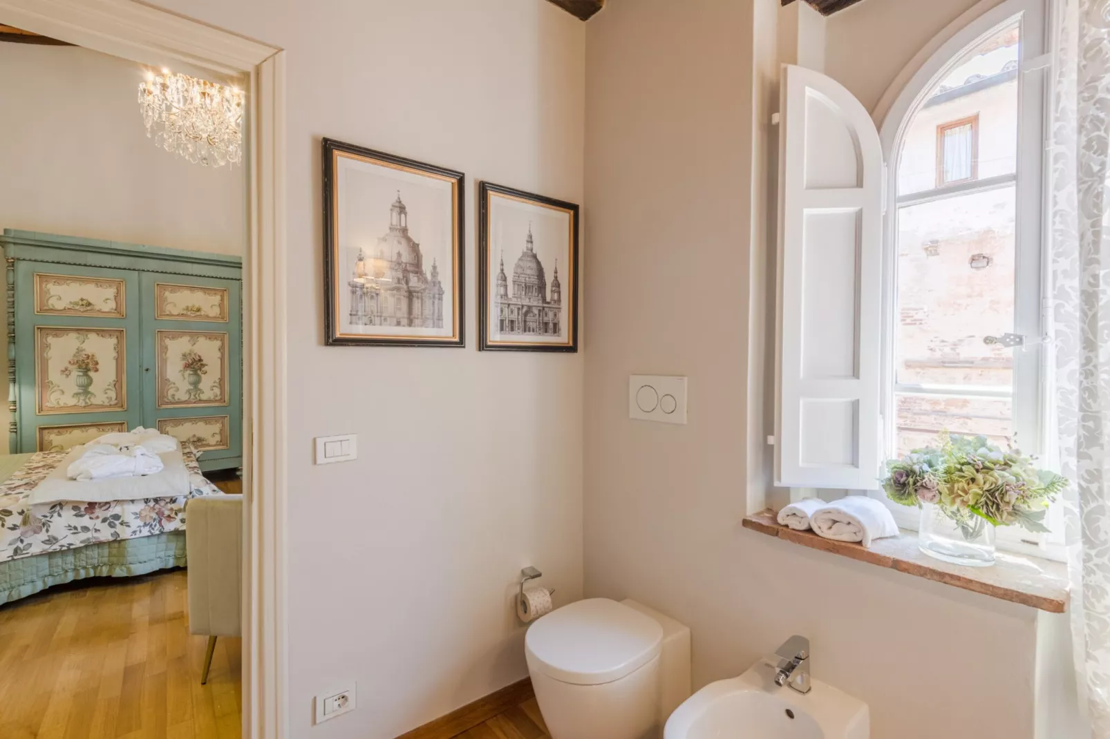 Castruccio's Heritage Haven-Niet-getagd