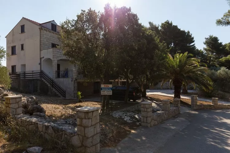 Rooms Villa Bašica - Superior Double Room with Balcony and Sea View (Soba 2)-Buitenlucht
