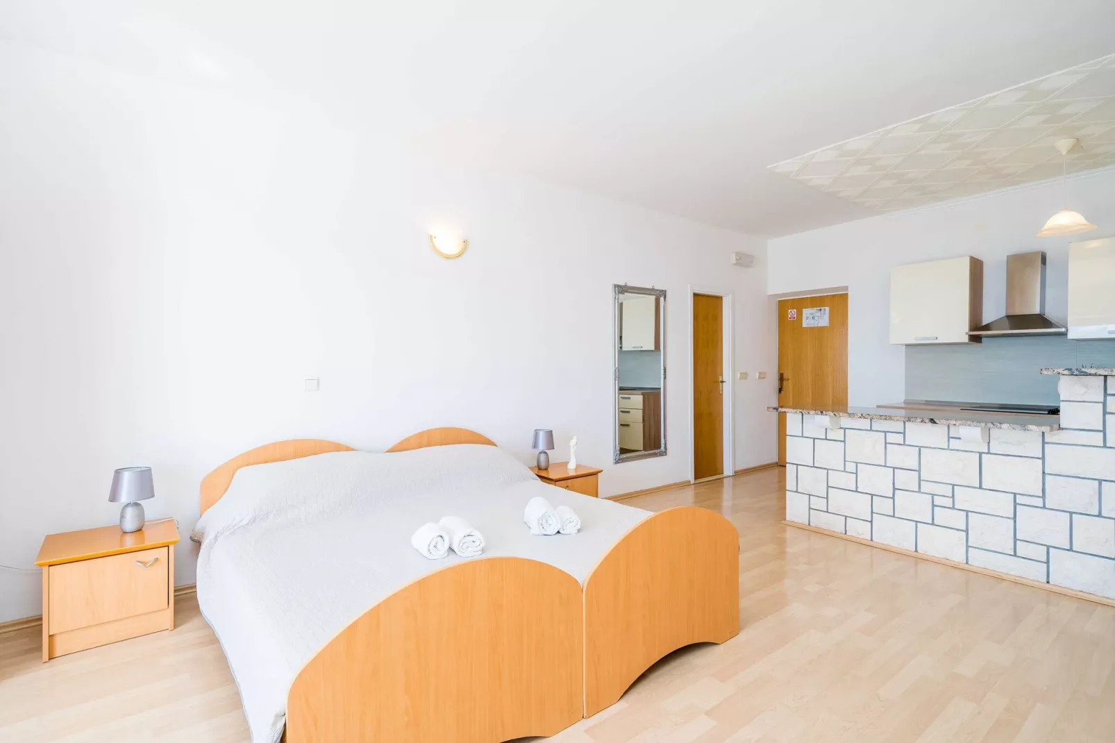 Apartments Marnic Blue Chill- Comfort Studio Apartment with Balcony(S4)-Slaapkamer