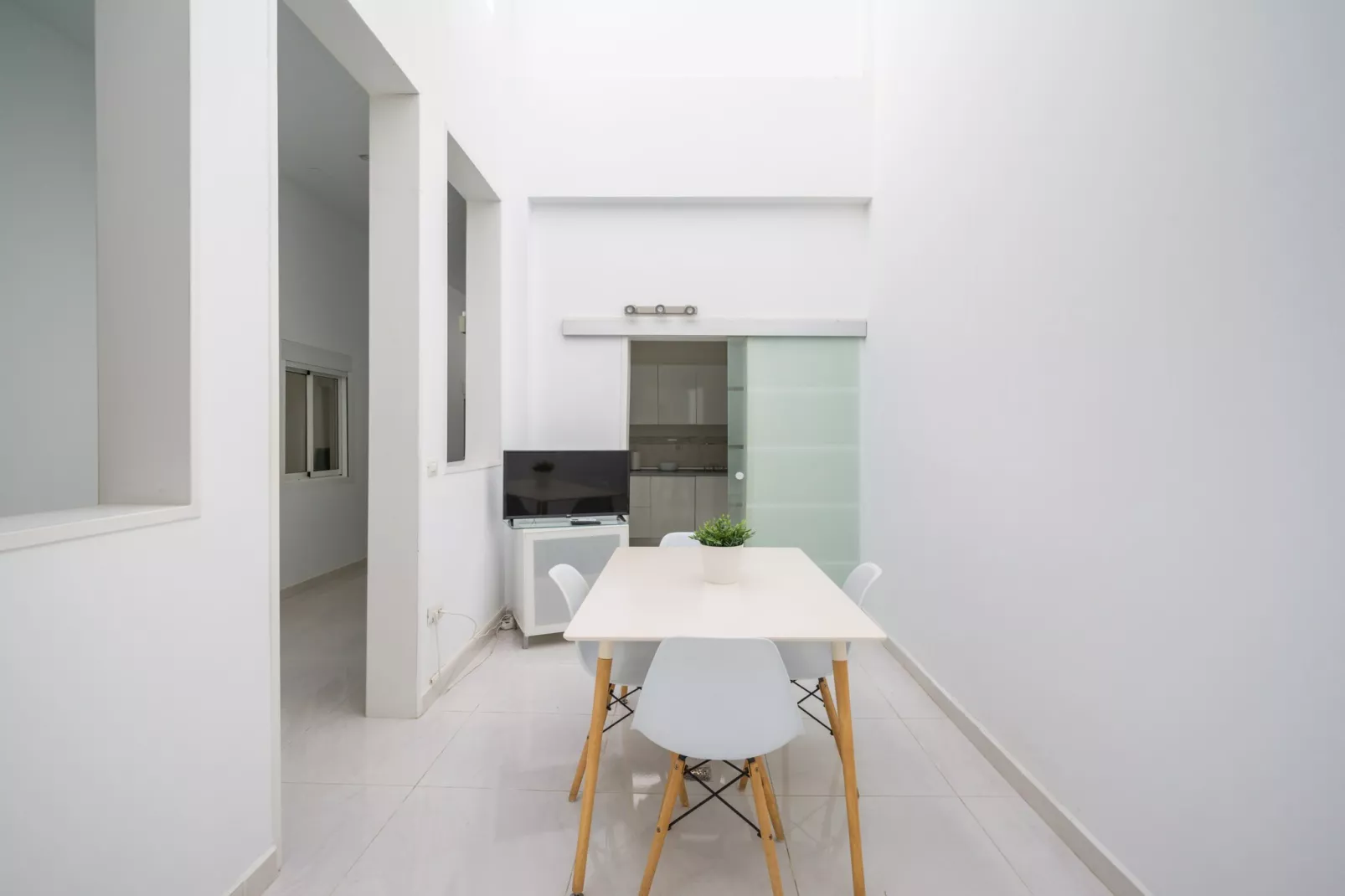 Confital Beach Home  By CanariasGetaway-Eetkamer