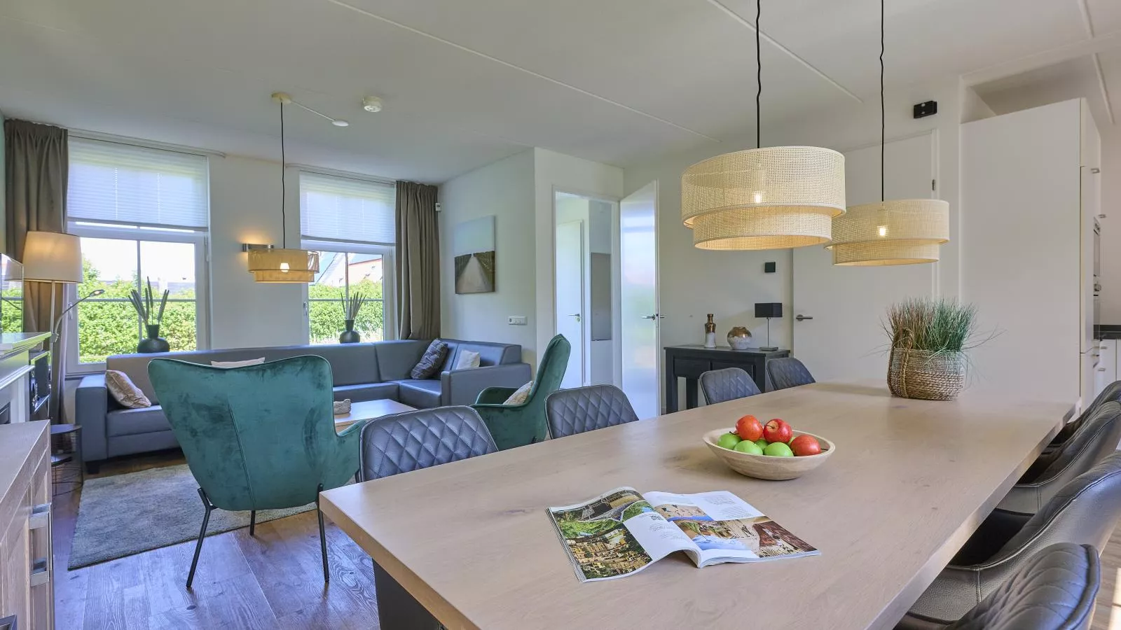 Ocean Ease 49-Eetkamer
