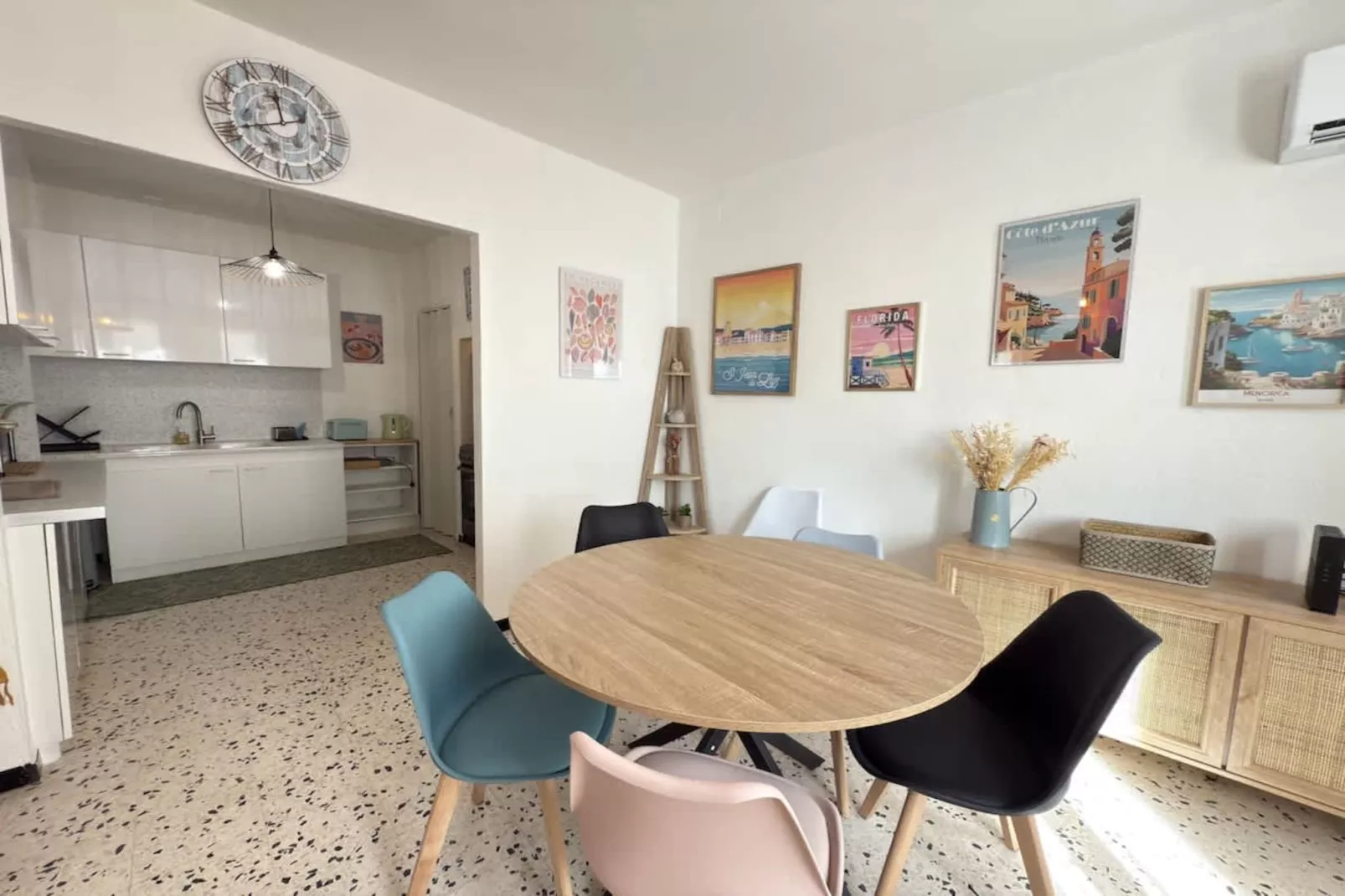 36 Appartement cosy-Eetkamer
