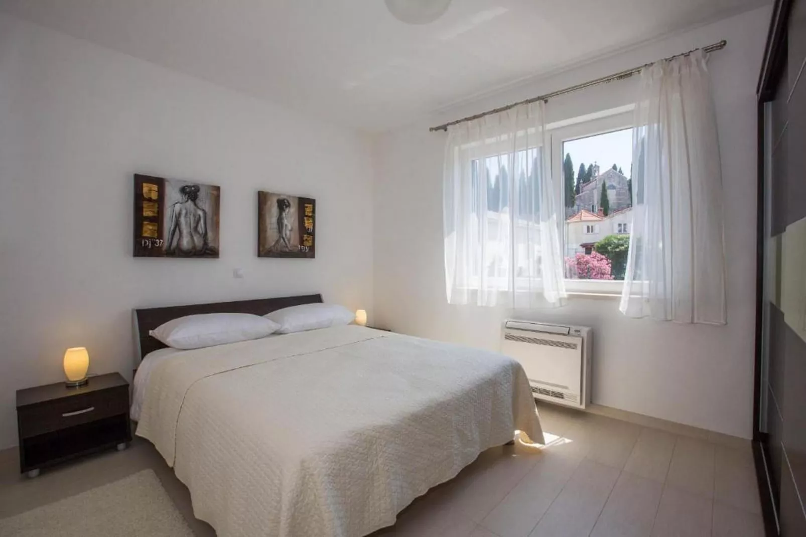 4B Apartments - Two Bedroom Apartment with Balcony A1-Slaapkamer