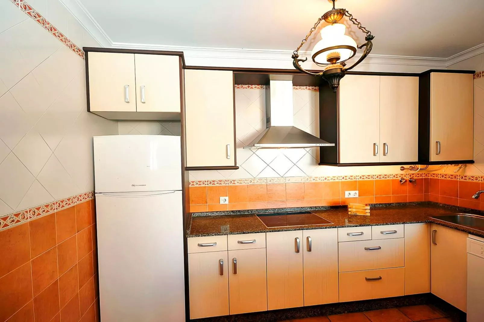 3155-+34635401120-Keuken