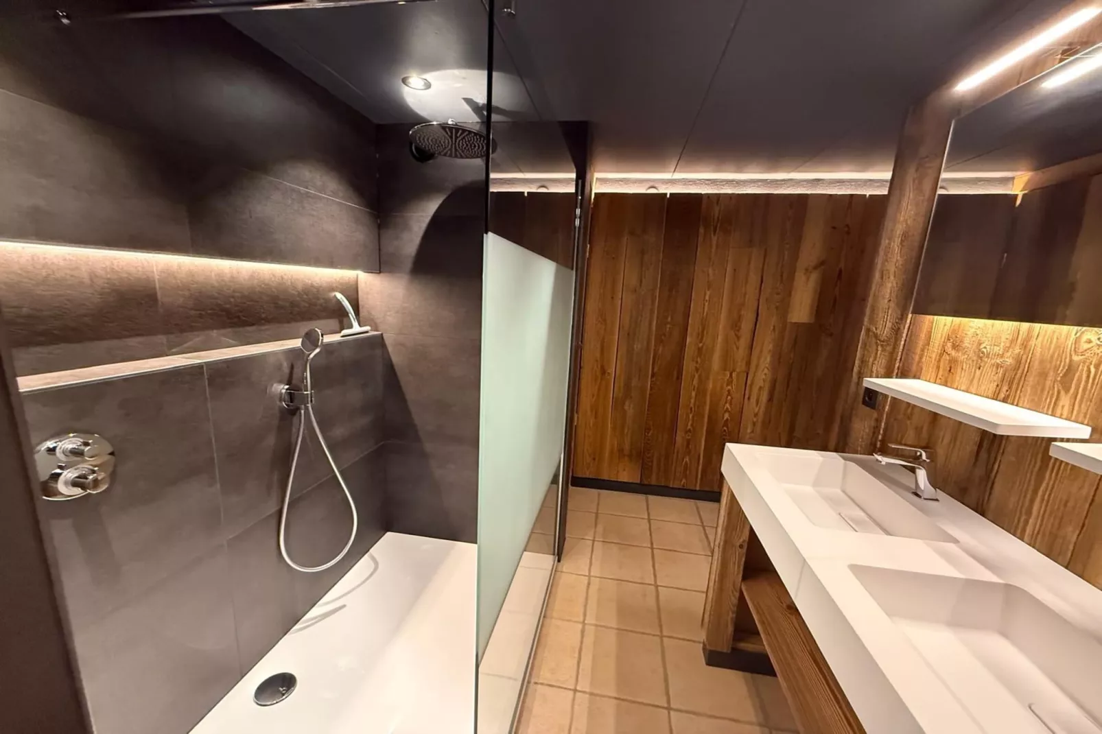 Les Vieilles Pierres-Badkamer