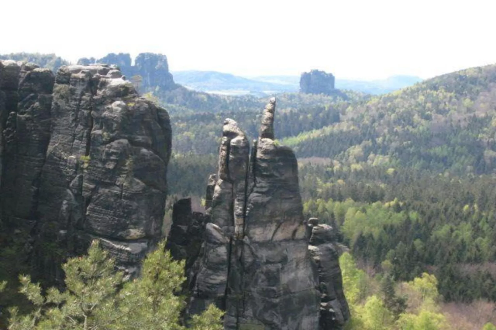 Im Elbsandsteingebirge-Gebieden zomer 5km