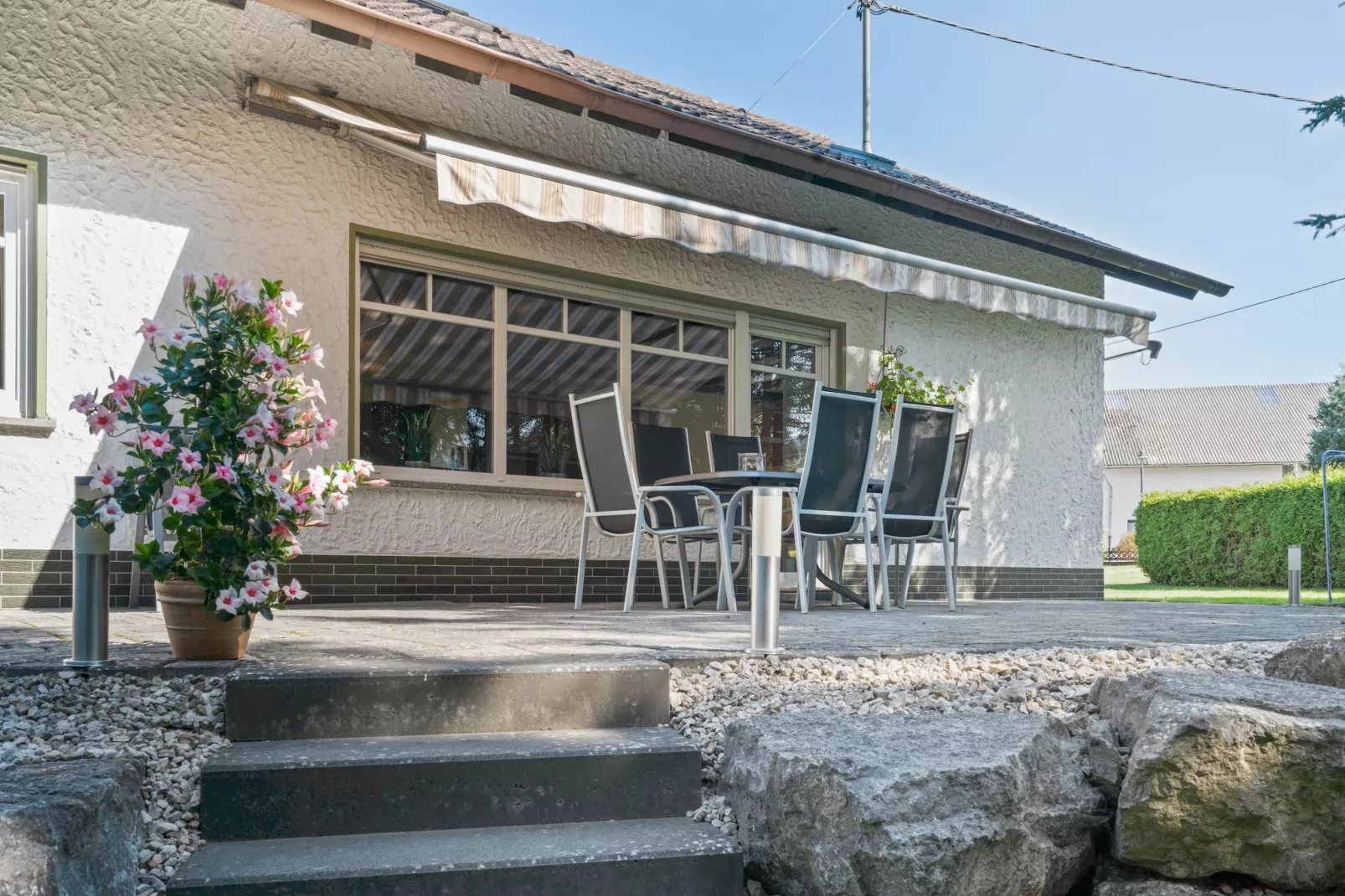 Ferienhaus zum Wäldchen-Terrasbalkon