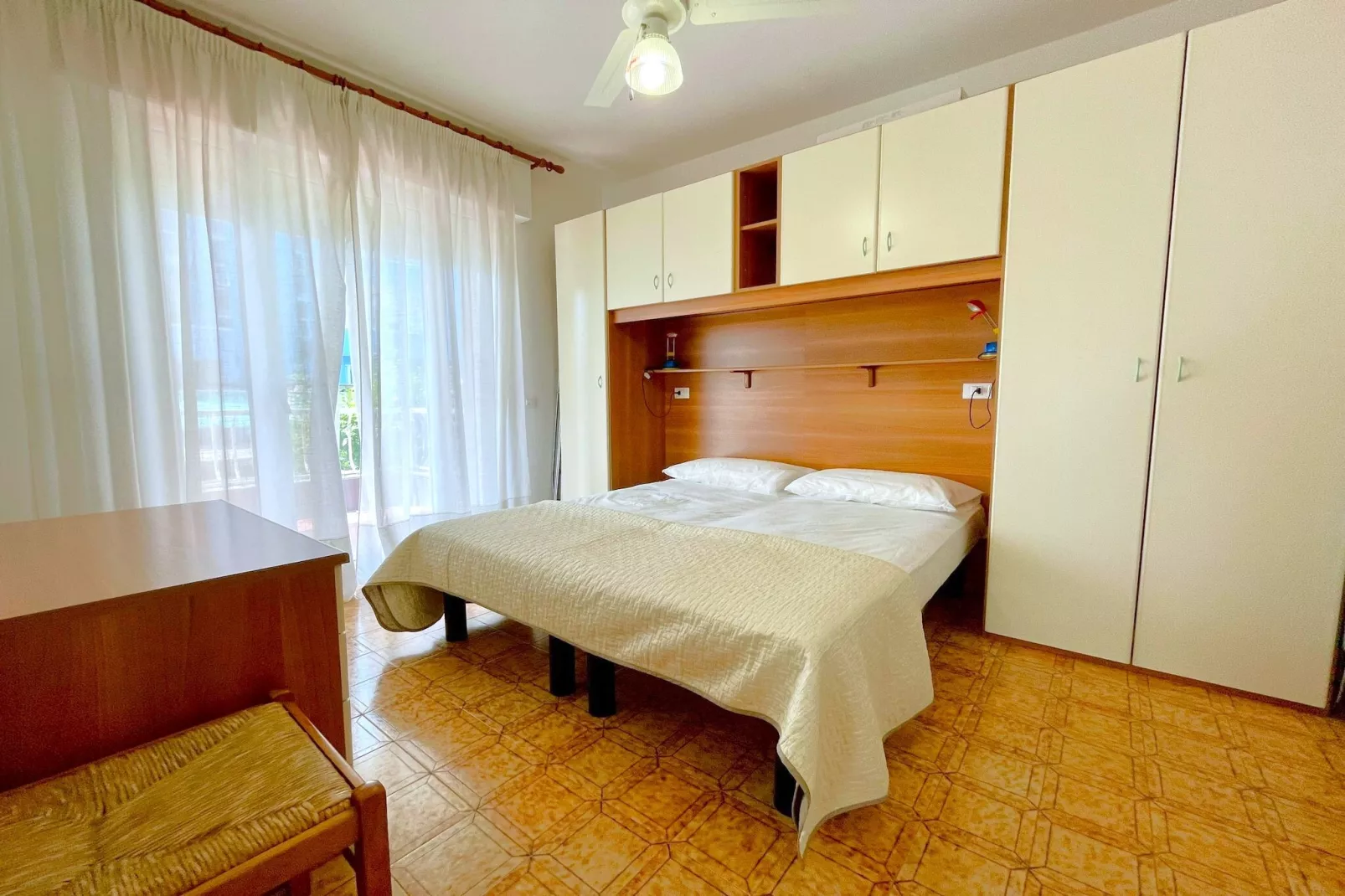 RAFFAELLO 1 int 3 tipo C  con piscina-Slaapkamer