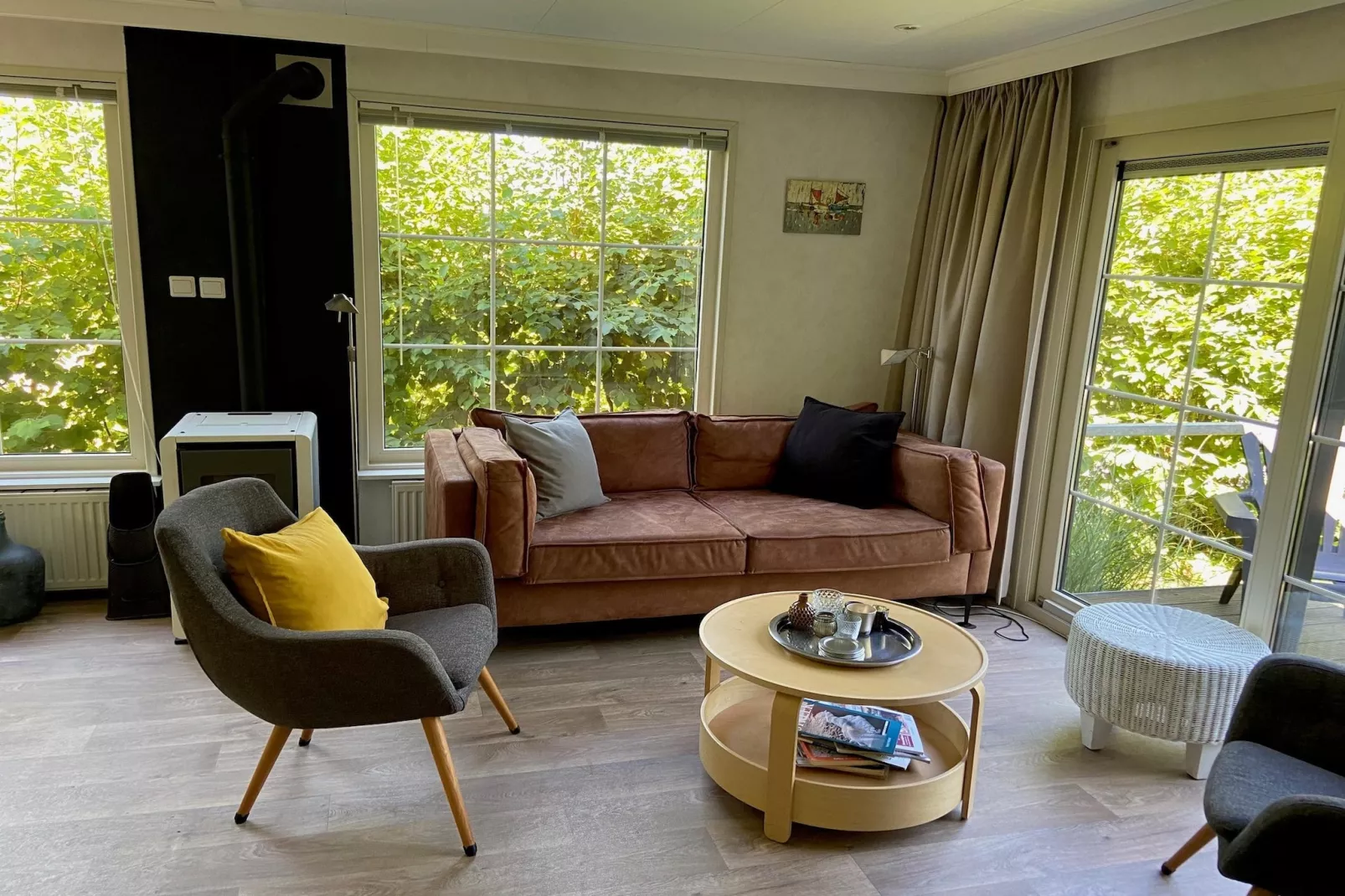 Recreatiepark Wiringherlant - Wiringher Chalet 94-Woonkamer