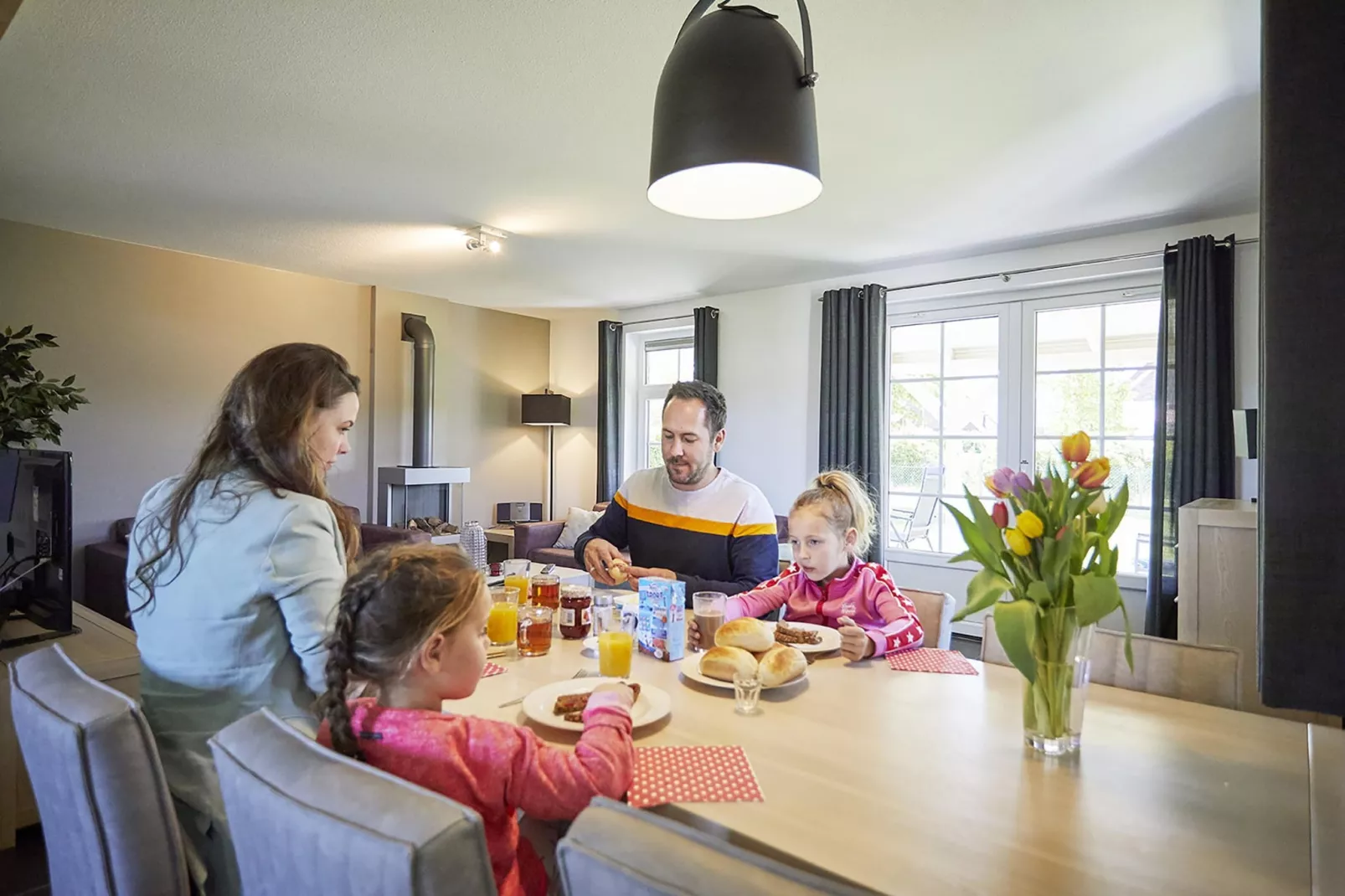 Buitenhof De Leistert 3-Eetkamer