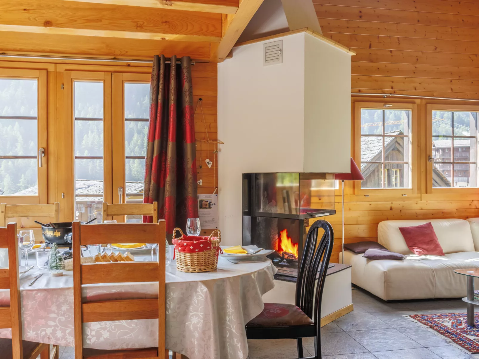 Chalet A Coeur-Binnen