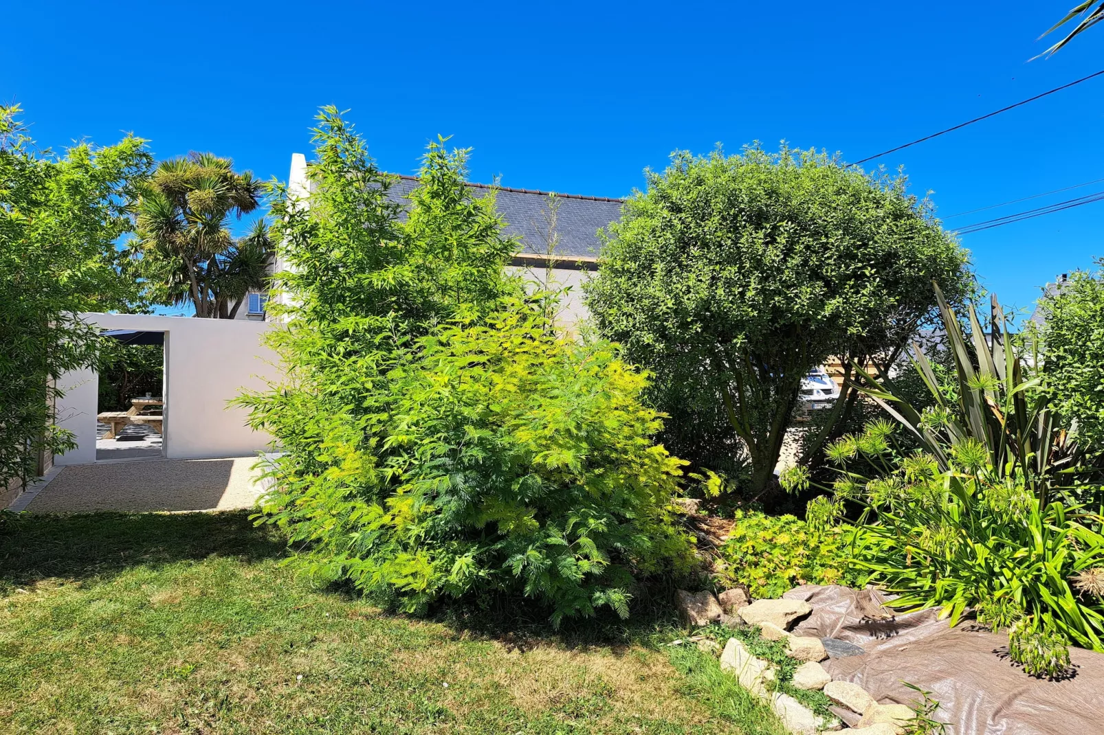 Ferienhaus in unmittelbarer Strandnähe Cléder-Tuinen zomer