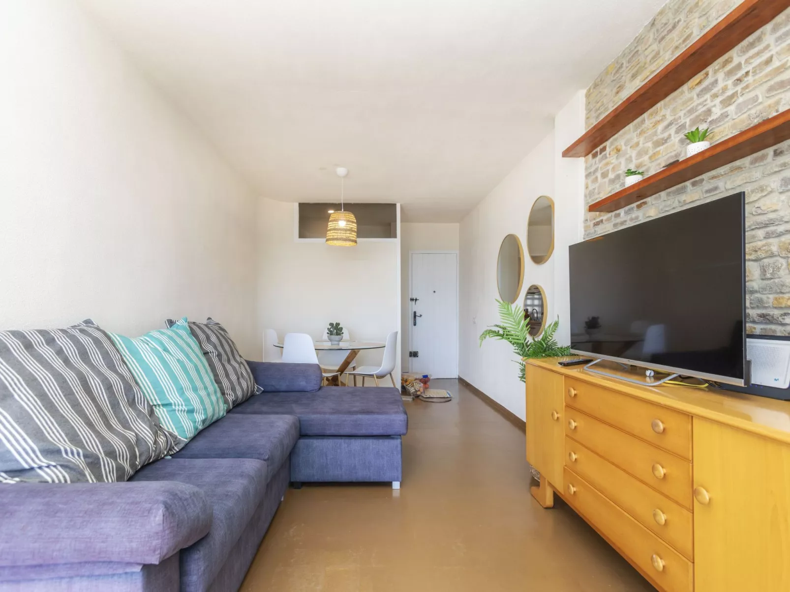 Paradise beach-Binnen