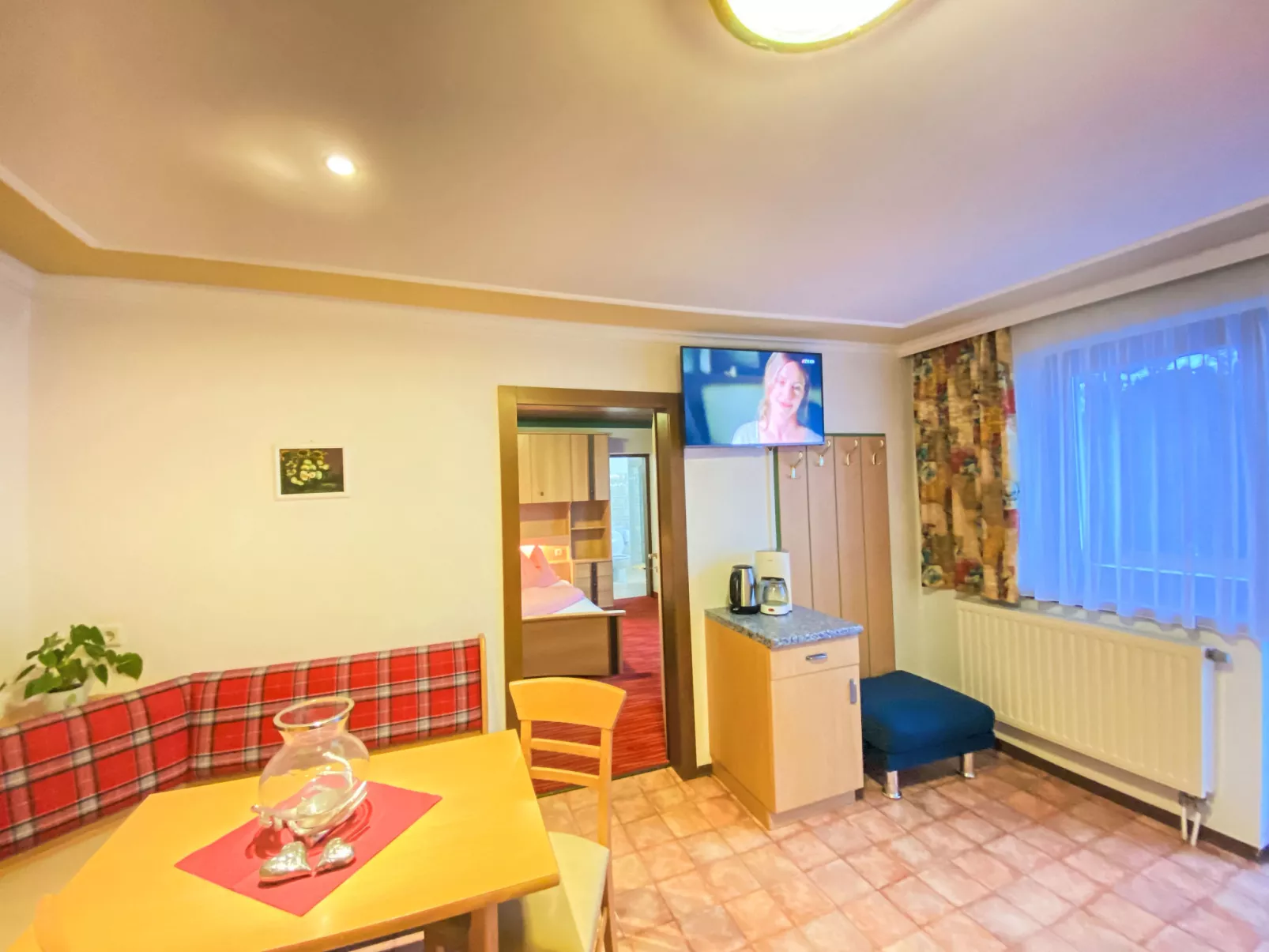 INT4 - 2 Zimmer max. 5 Personen A3-Binnen