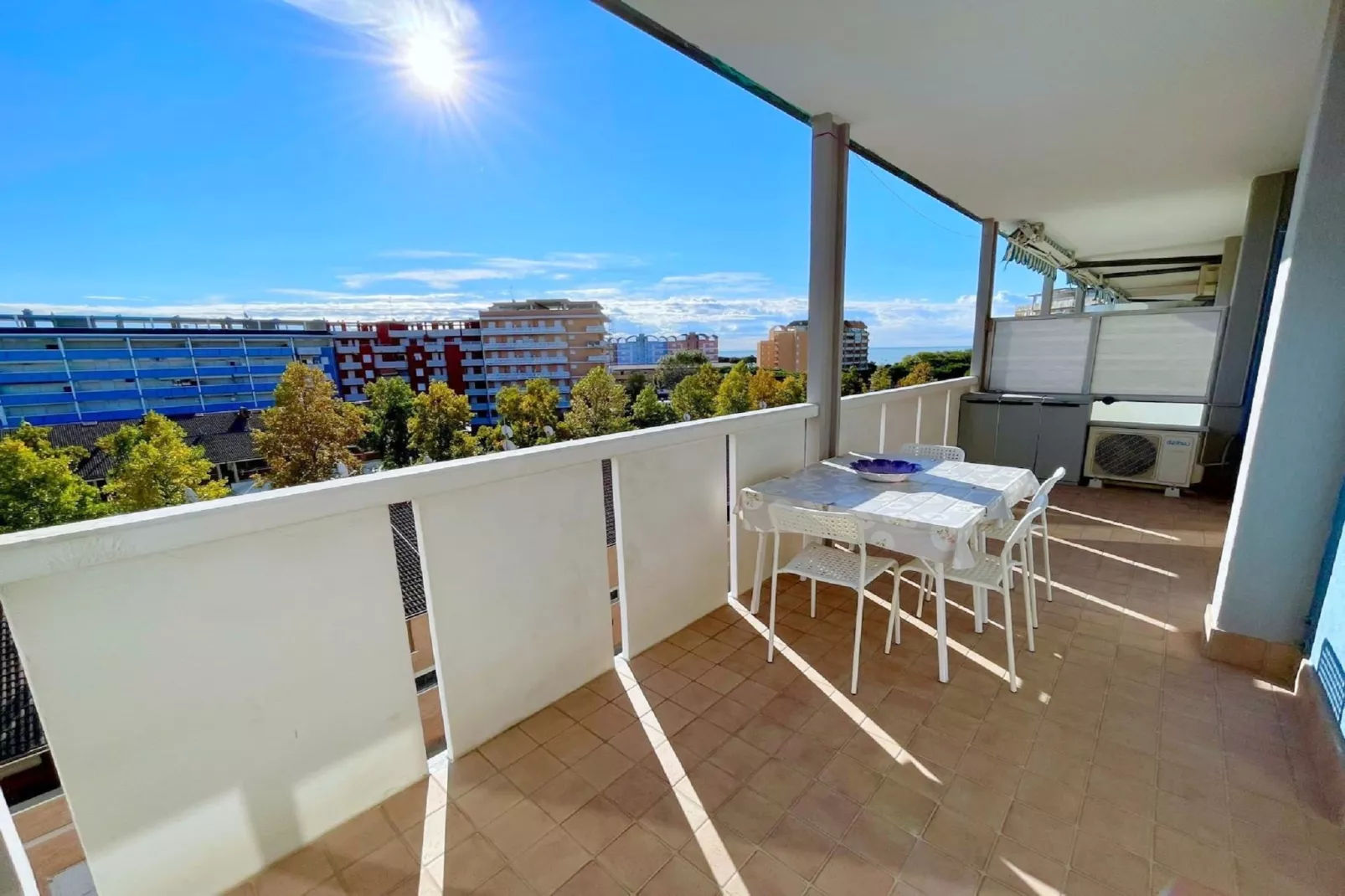 Adriatico 43B-Terrasbalkon