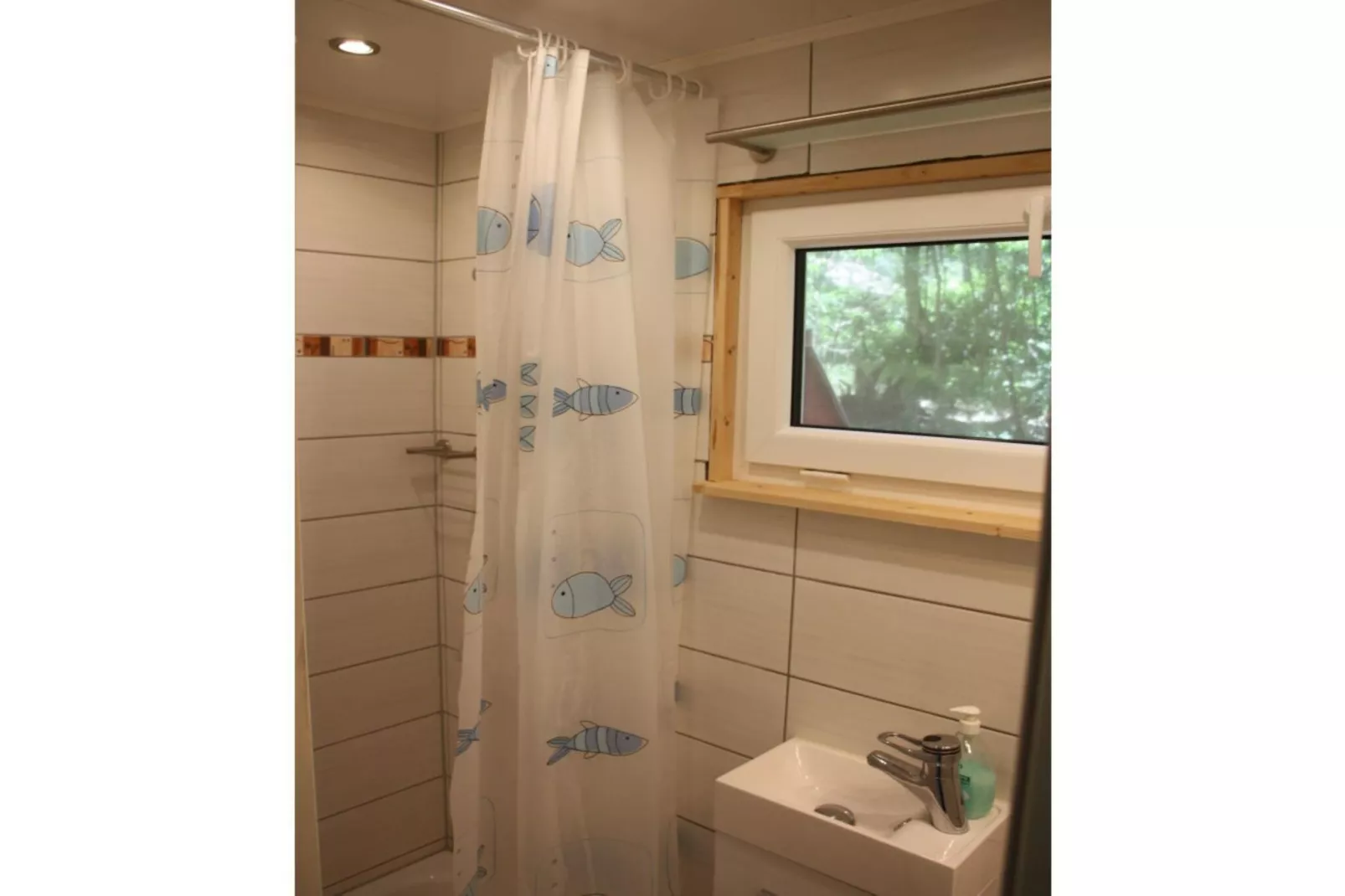 37334-Badkamer