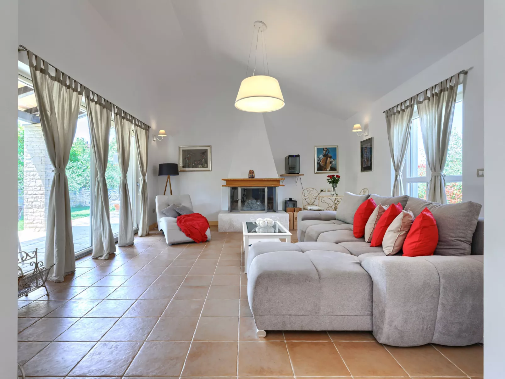 Villa Samanta-Binnen