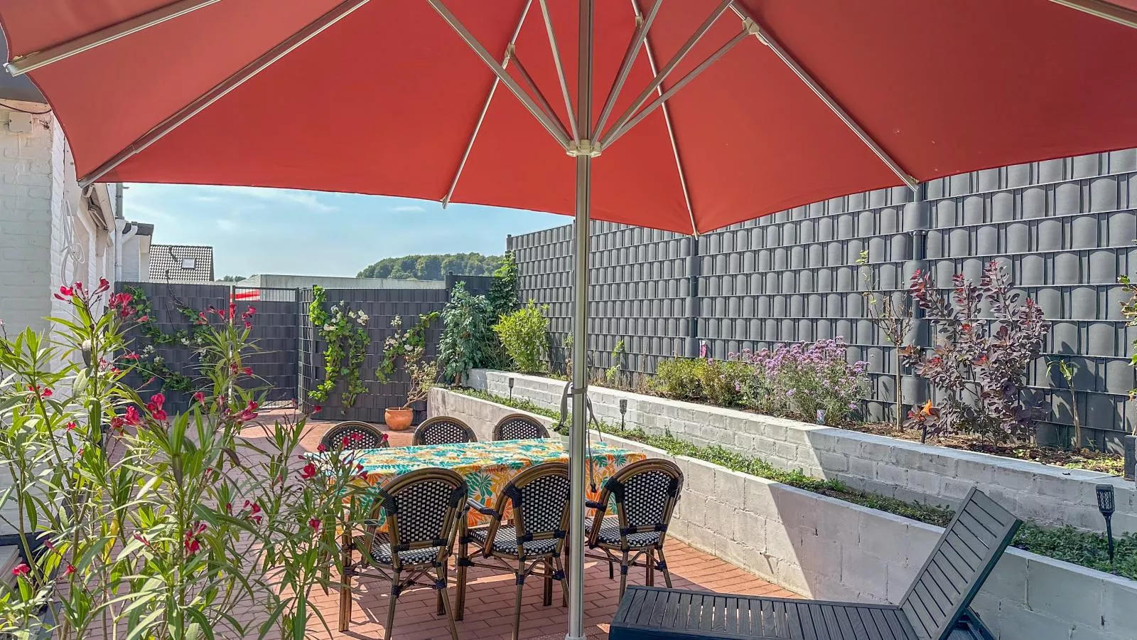 Zicht op Valkenburg-Terrasbalkon