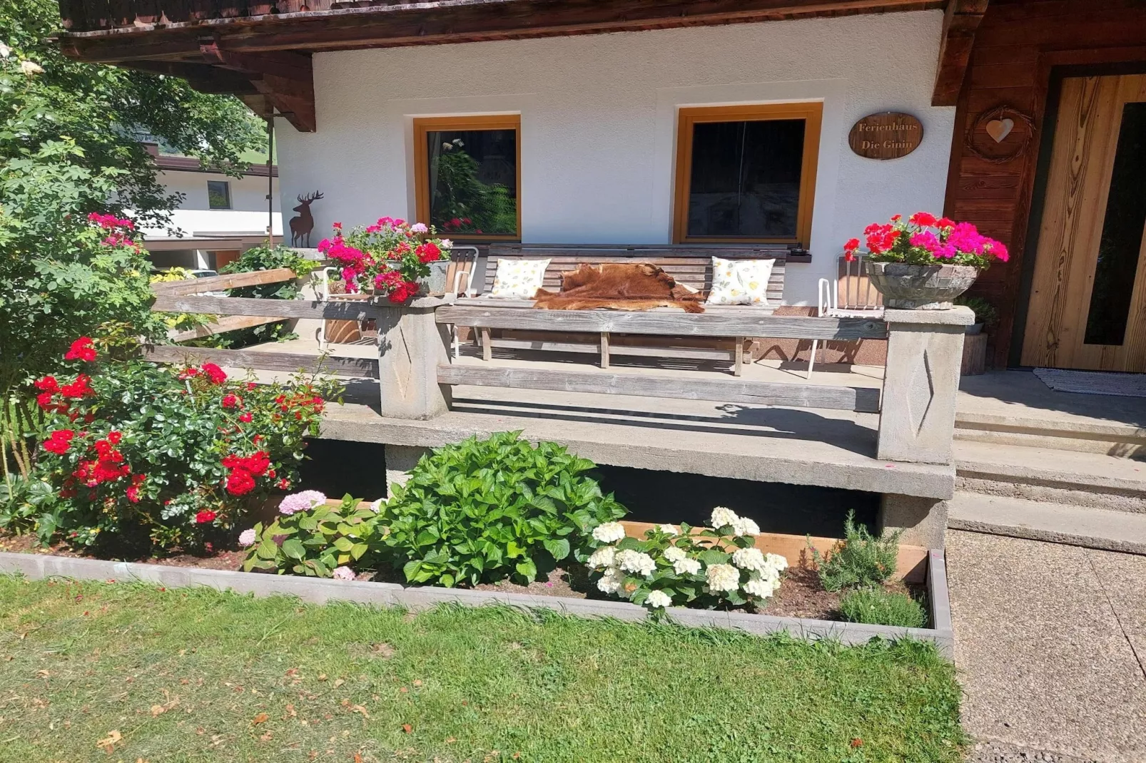 Ferienhaus Die Ginin-Terrasbalkon