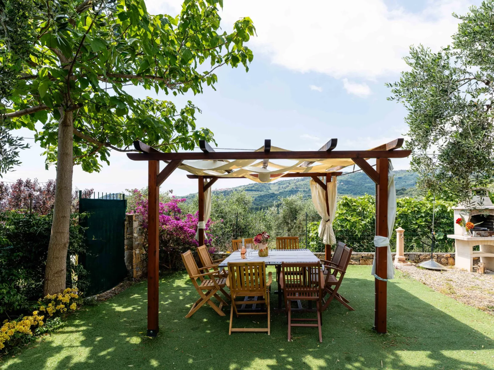 Olive Lodge-Buiten