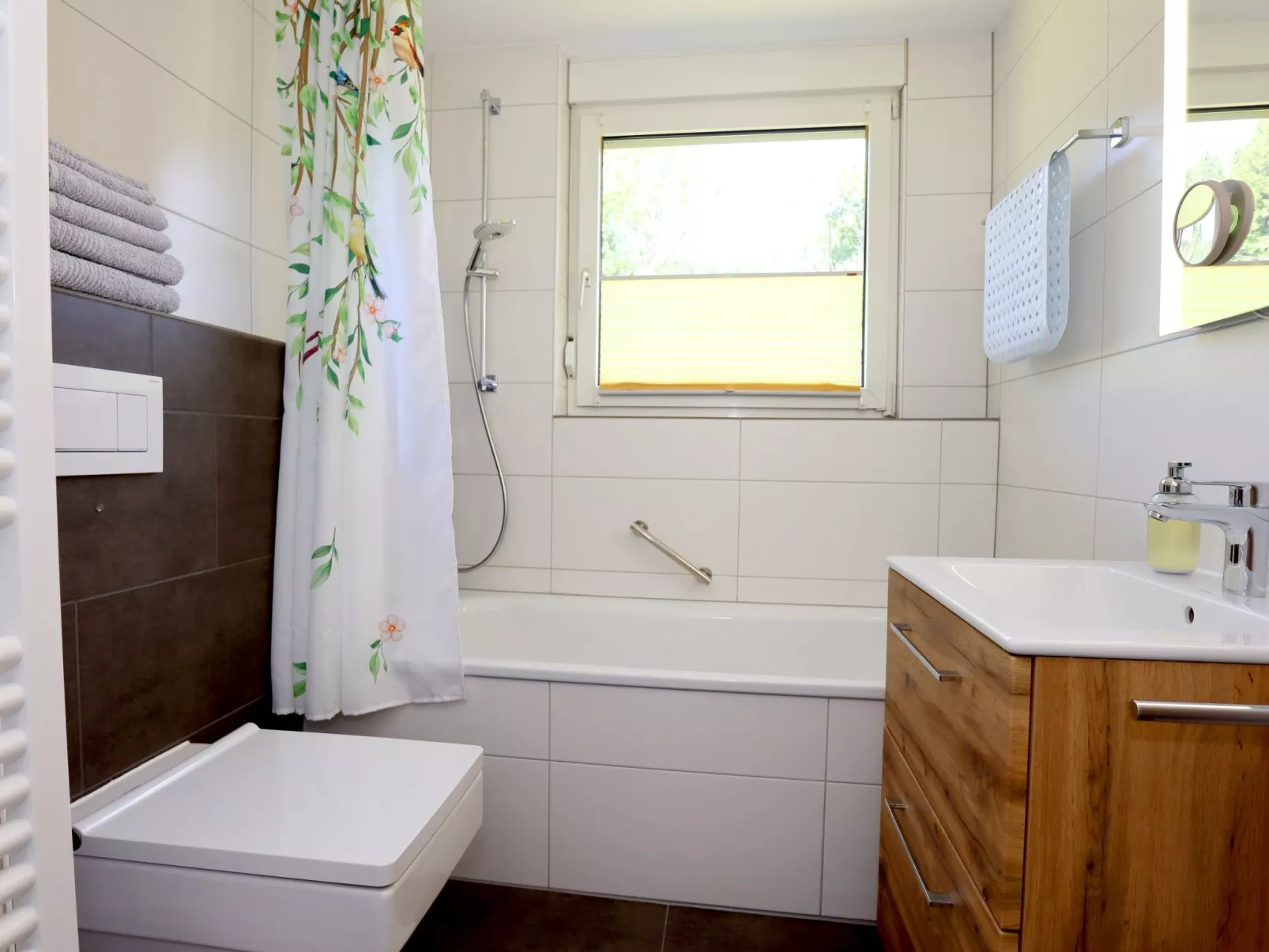 Blackforest Birdnest-Binnen