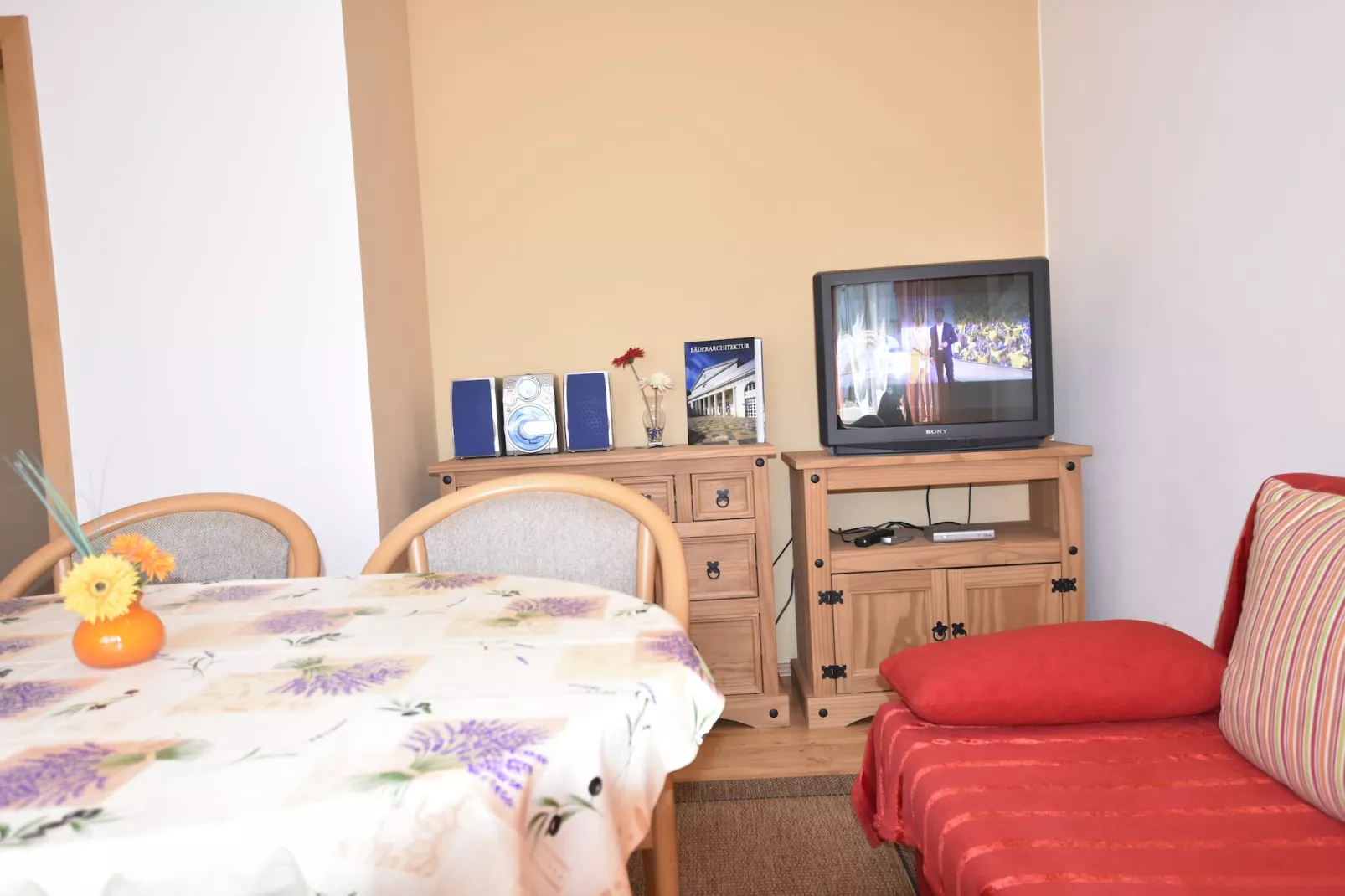 Granitztal mit 2 Schlafzimmern - 3 km zum Strand-Woonkamer