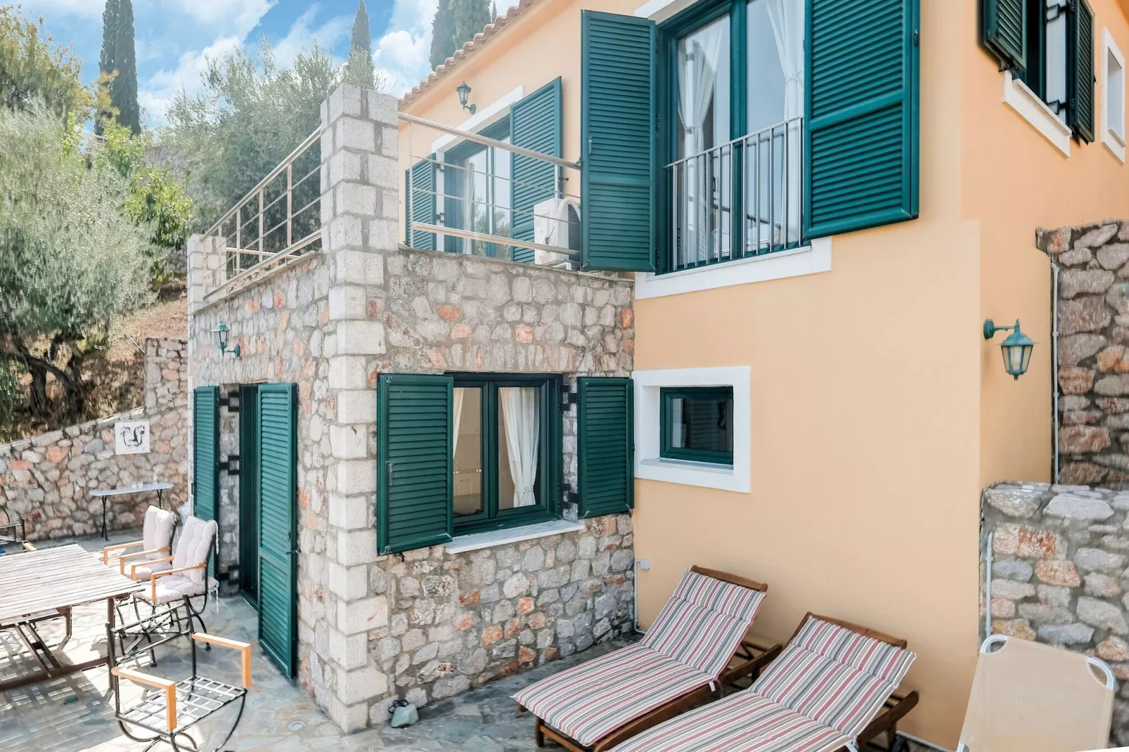 4 villas-Buitenkant zomer