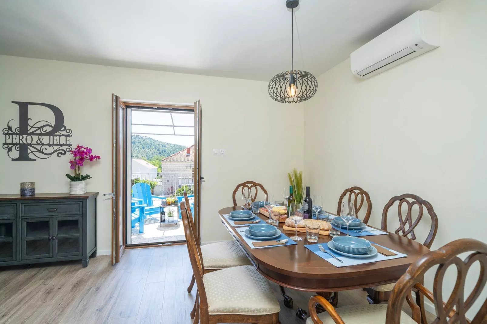 Villa Pero & Jele - Three Bedroom Villa with Terrace-Eetkamer