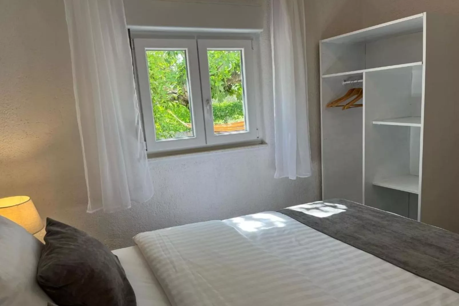 Apartments Fortuna - One Bedroom Apartment with Balcony (3)-Slaapkamer