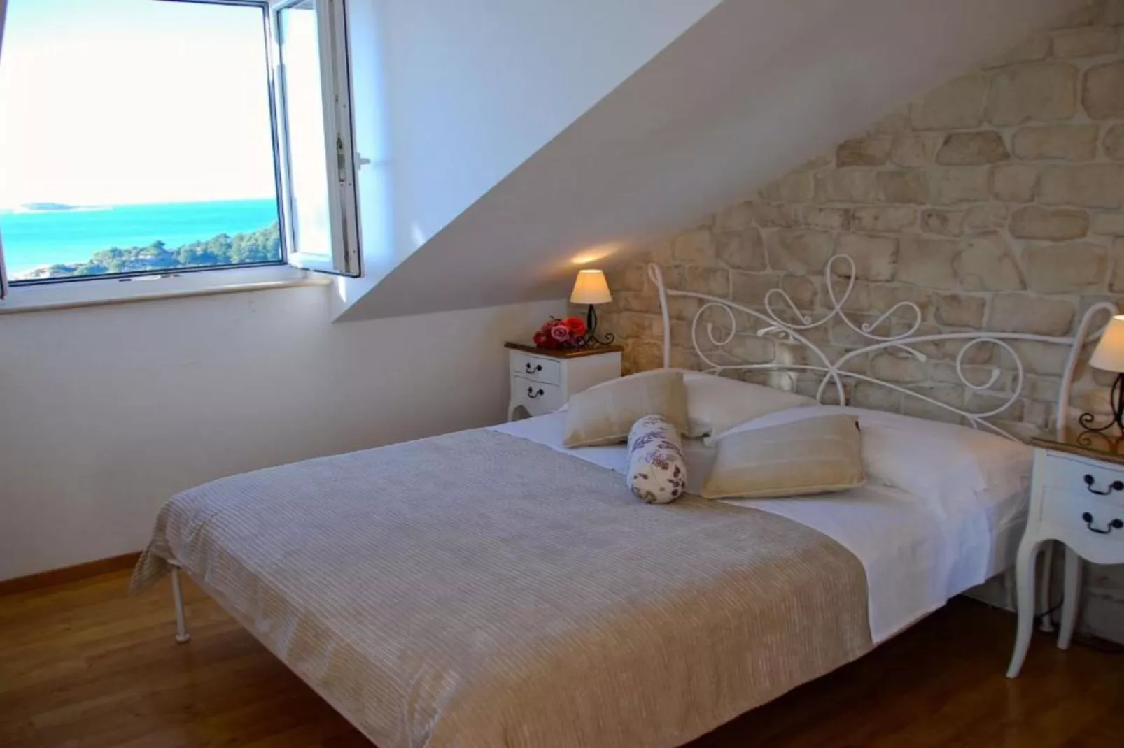 Villa Mediterranea - Studio with Sea View (C)-Slaapkamer