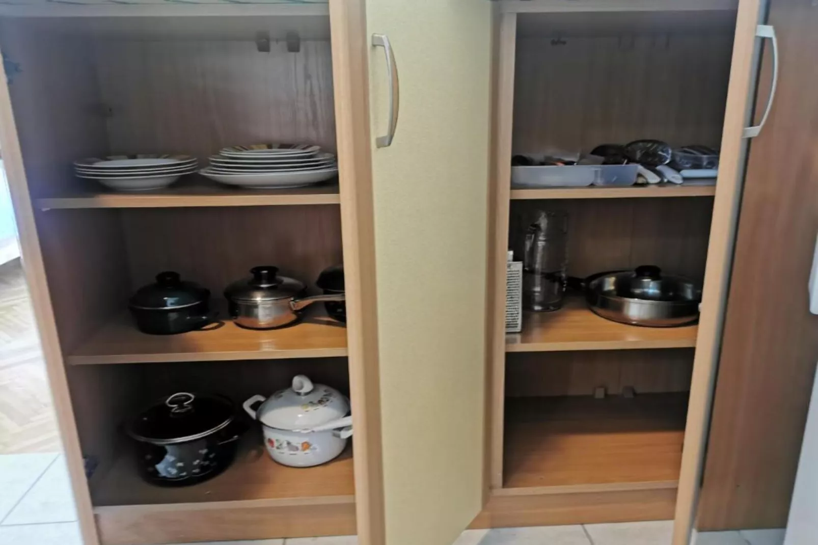 Apartments White House - Two Bedroom Apartment with Terrace 1-Keuken