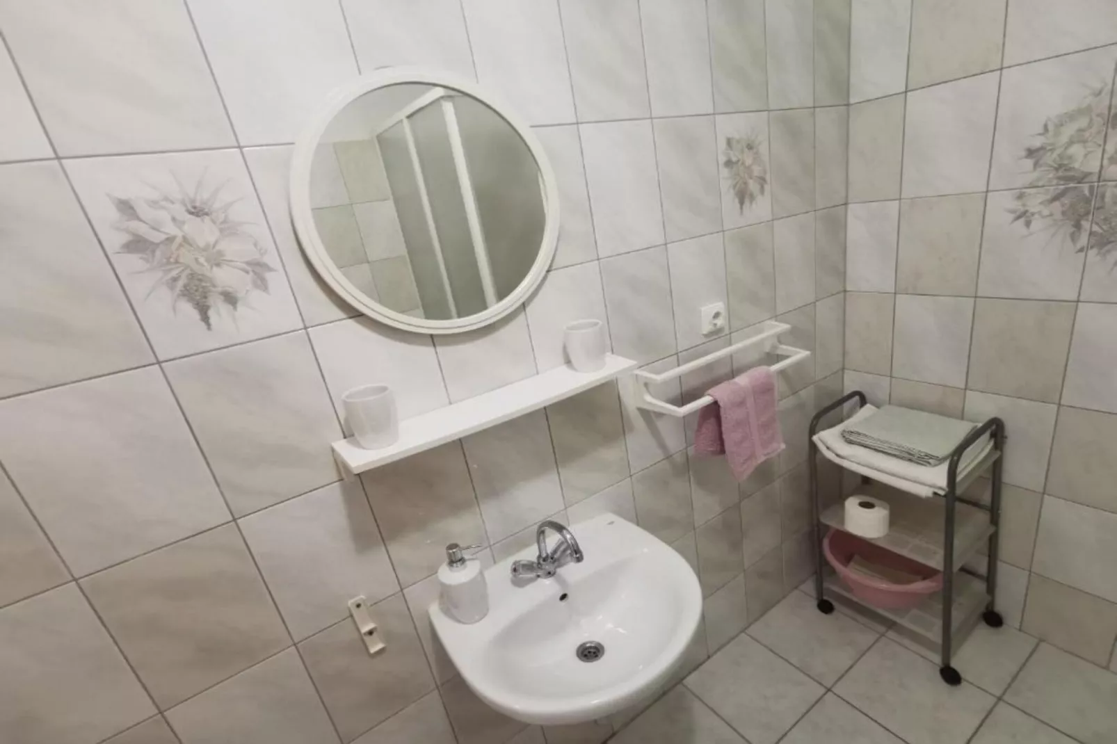 Apartments White House - Studio Apartment with Terrace and Sea View 5-Badkamer