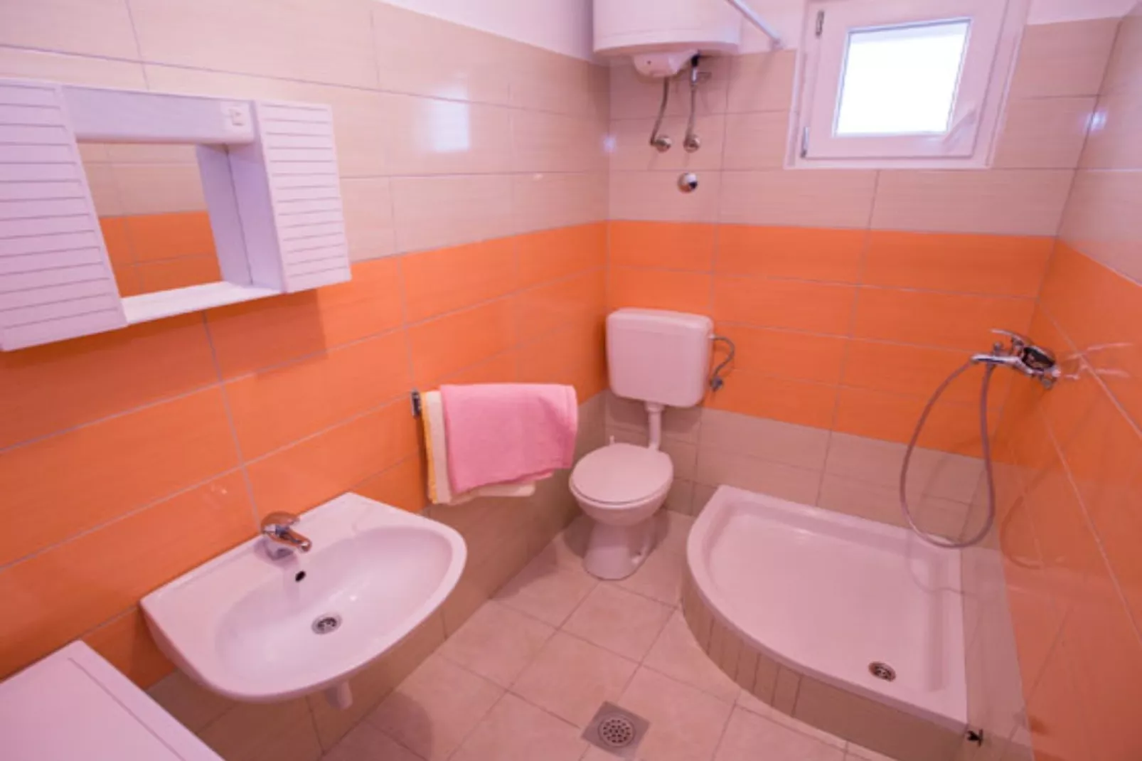 Apartments Zora - Standard One Bedroom Apartment with Balcony A1-Badkamer