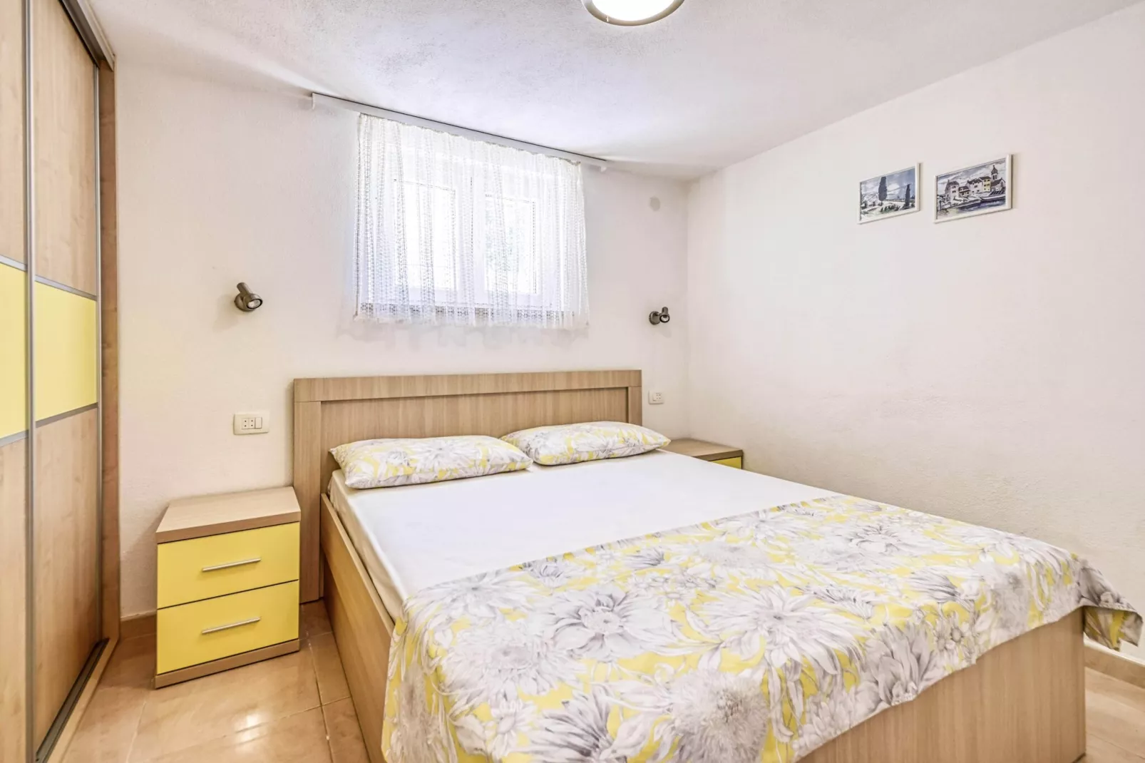 Apartments Gracin - Premium One Bedroom Apartment with Terrace (A3)-Slaapkamer