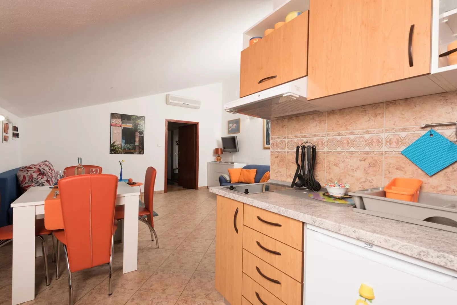 Stylish Lovran Sea View Apartments - One Bedroom Apartment with Terrace and Sea View-Keuken