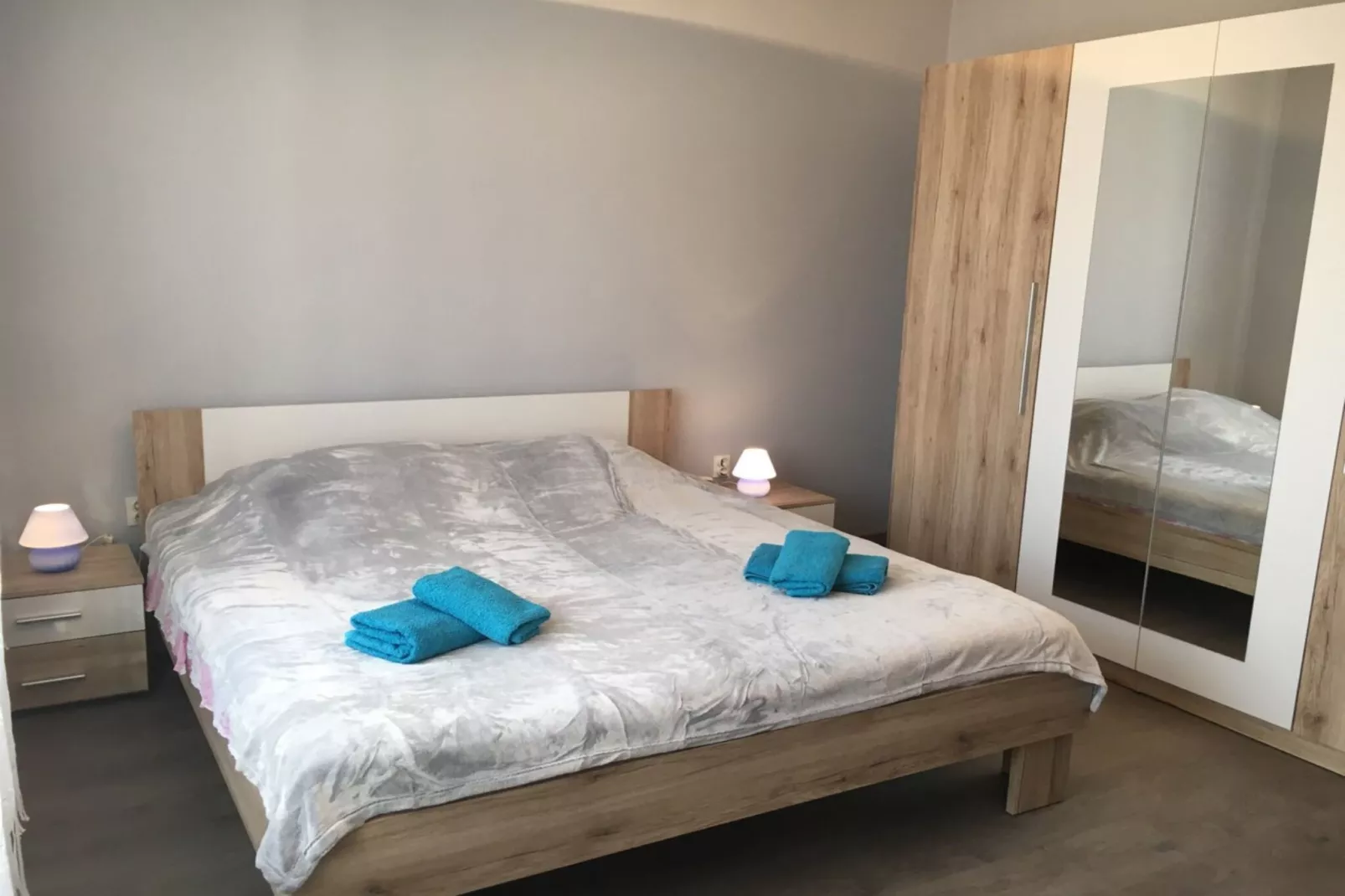 Stylish Apartment Icici - Three Bedroom Apartment with Terrace-Slaapkamer